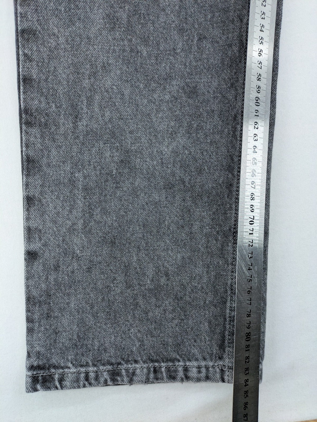 Zarina grey straight jeans high waist with classic 5-pocket design and washed denim texture.
