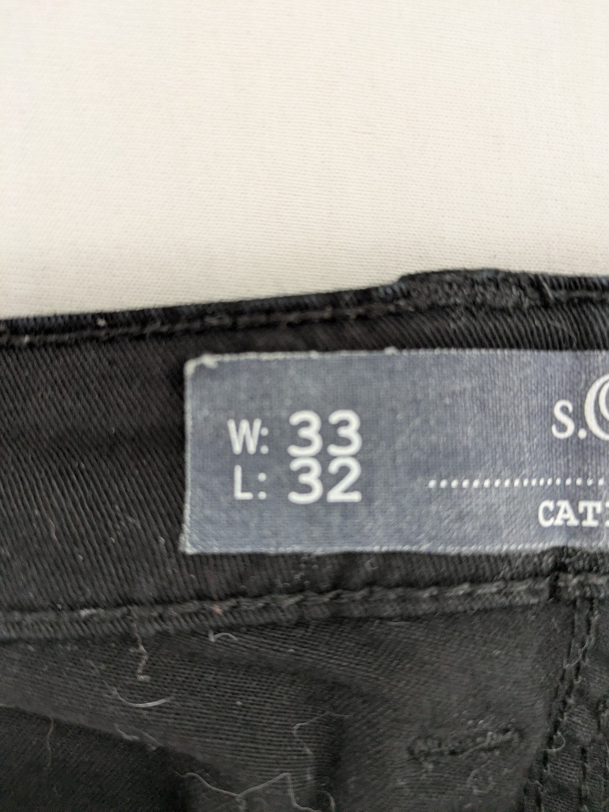 s.Oliver black slim fit jeans with low rise and classic design details.
