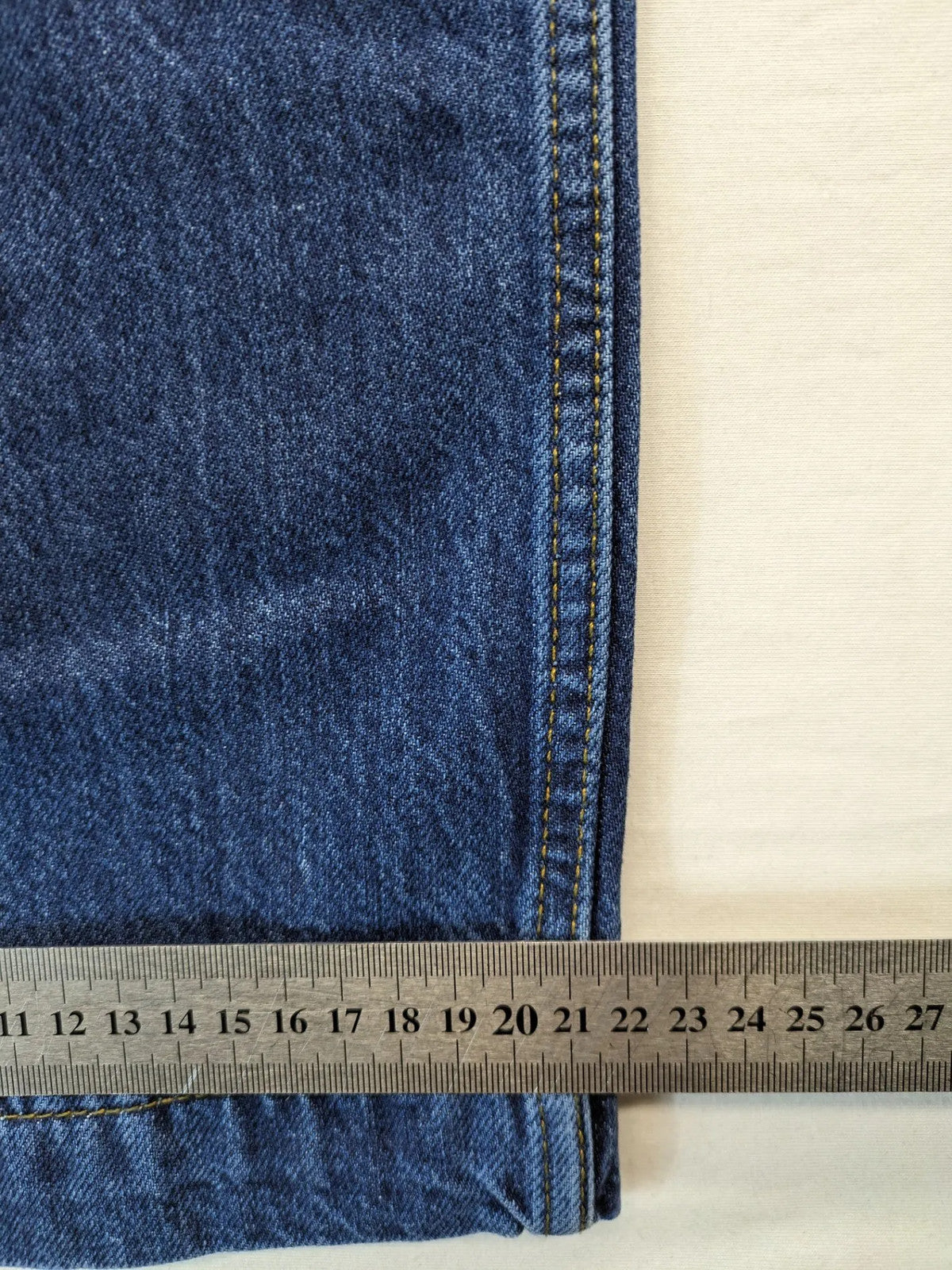 Esprit blue straight jeans high waist 80s style with original tags and classic wash.