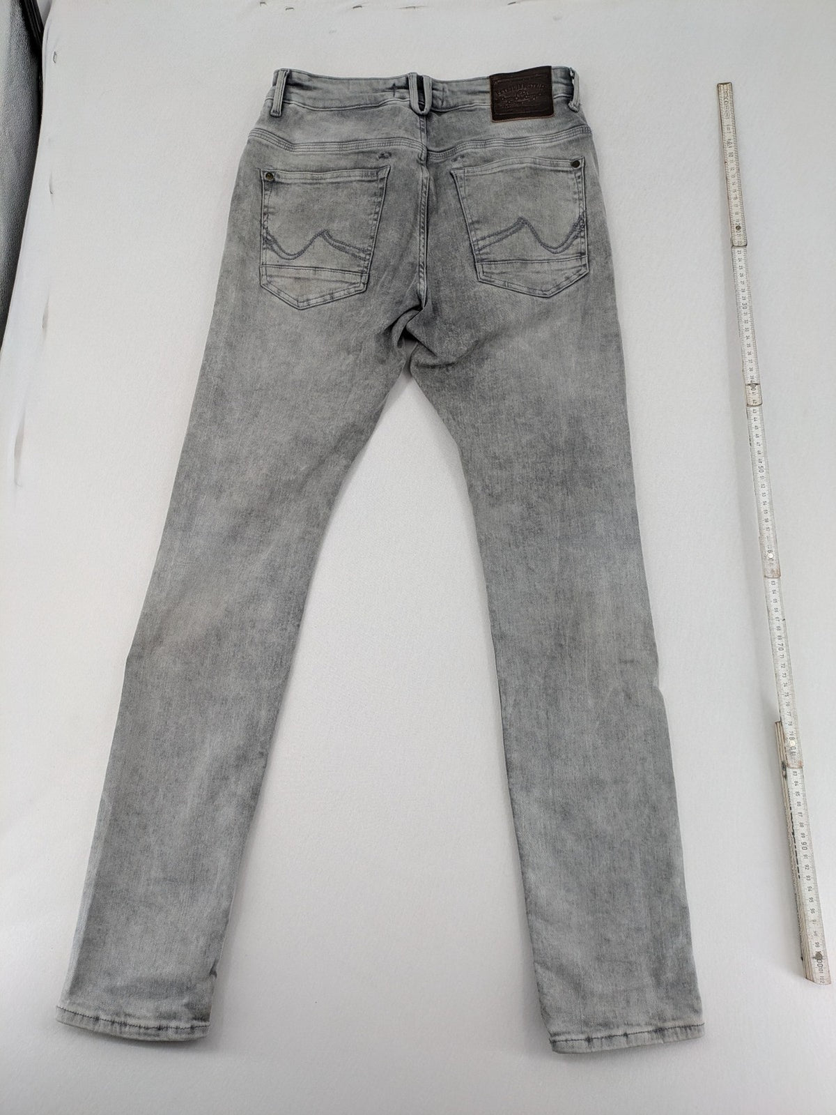 Petrol Industries grey straight jeans washed denim 5-pocket design leather logo patch
