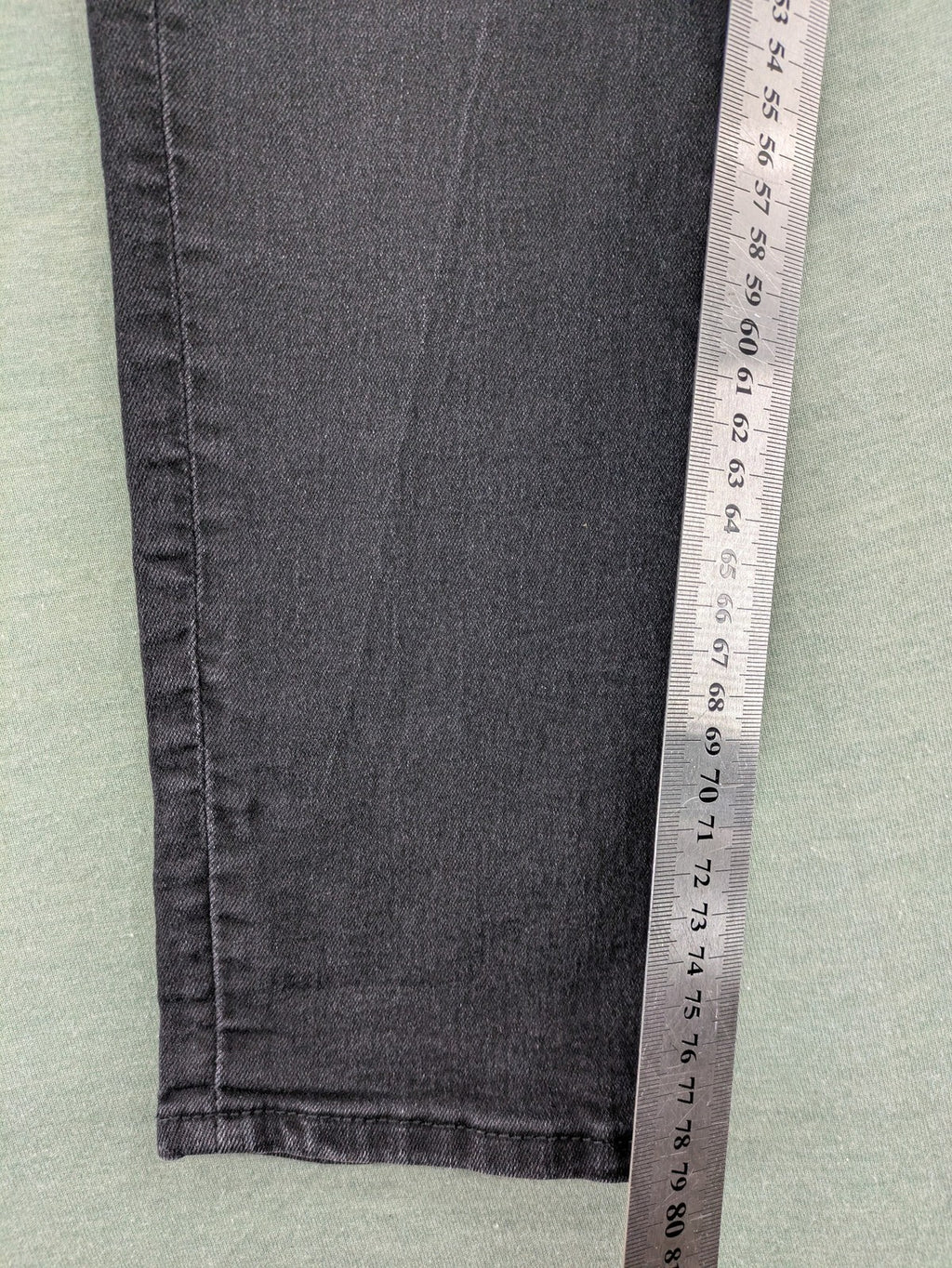 H&M grey super skinny jeans low rise with stretch denim and classic design.