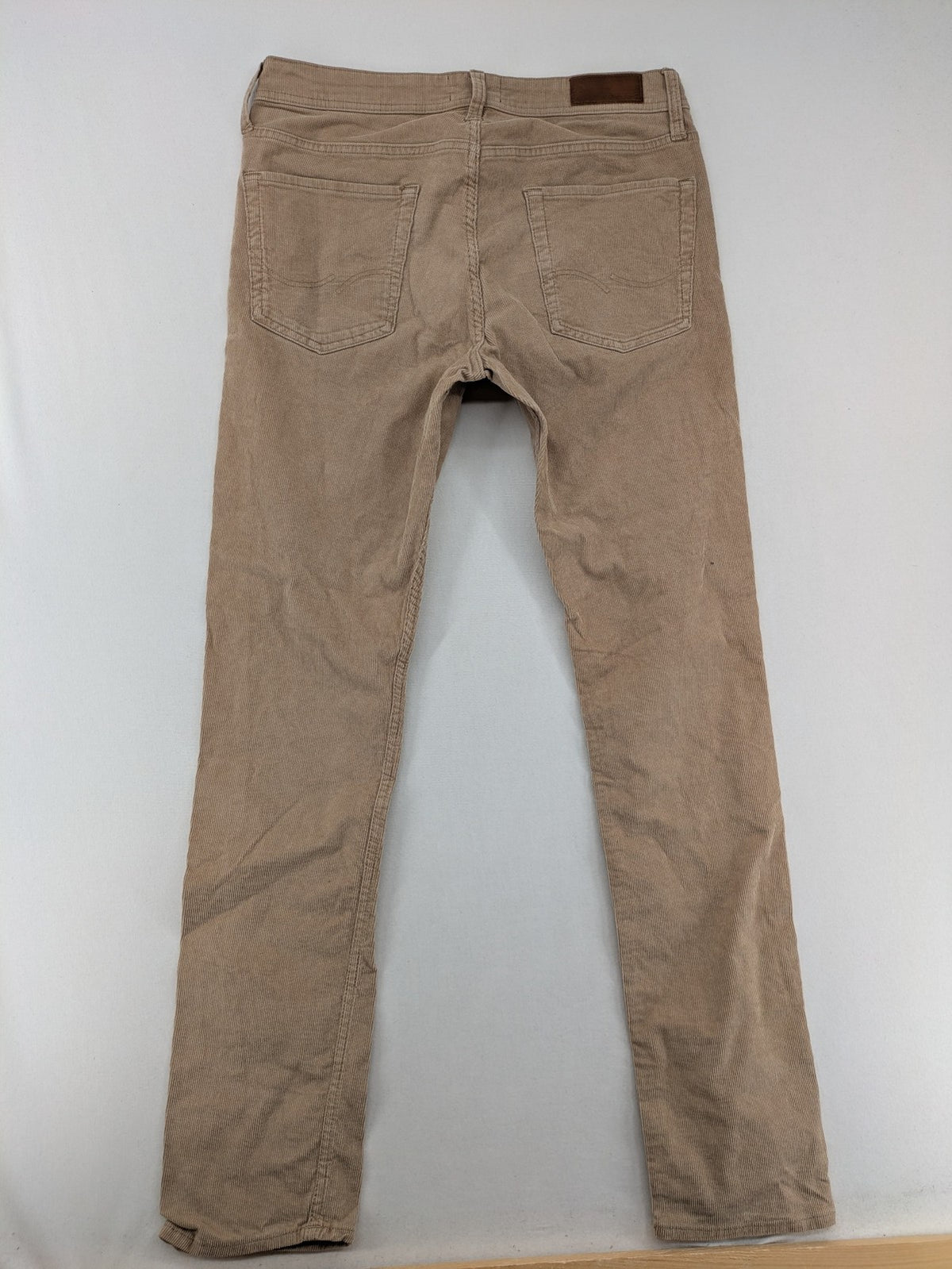 Jack & Jones beige cord pants slim fit 5-pocket design, sturdy material.