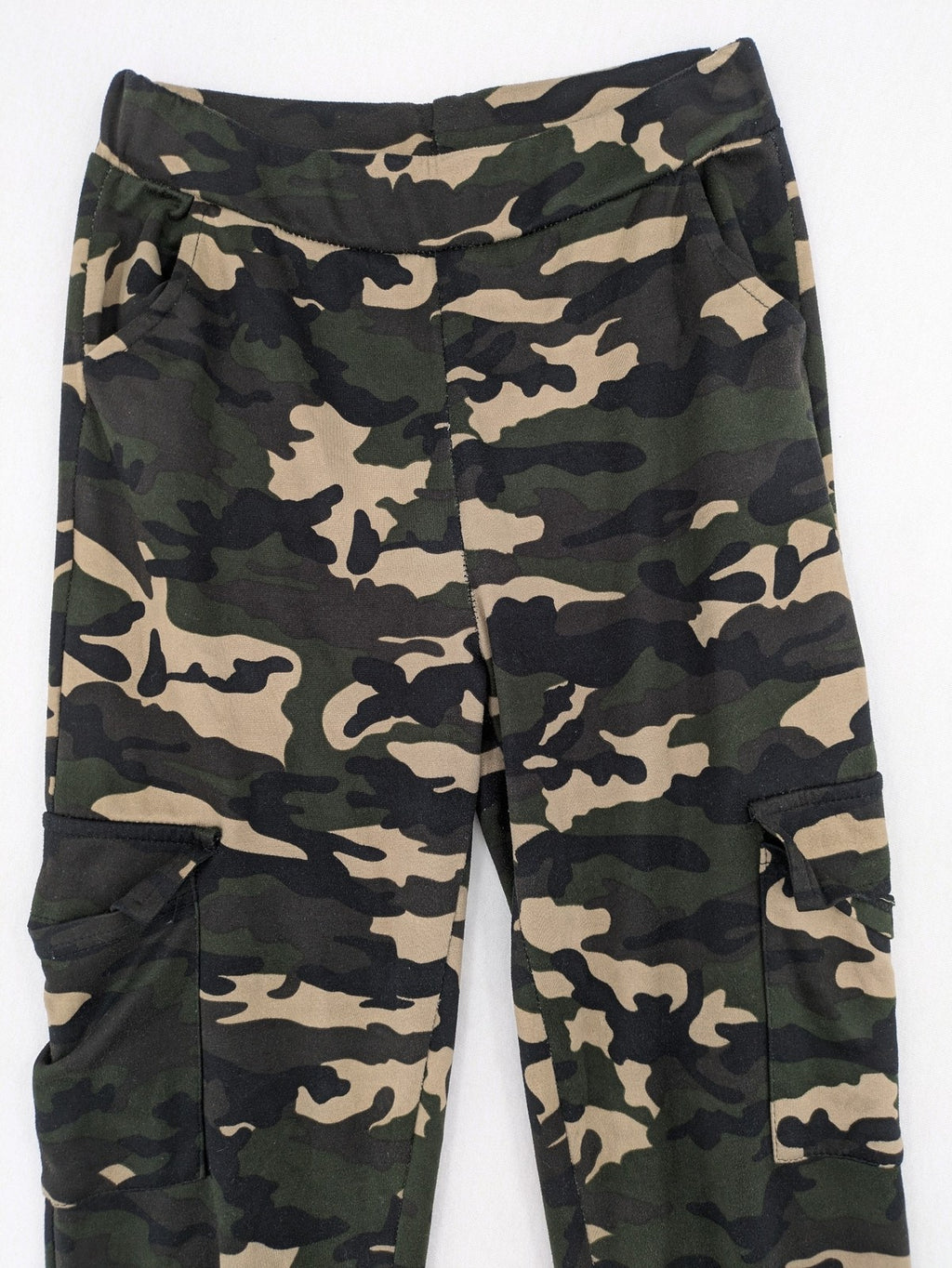Cargo hunting & tactical pants beige cream camouflage pattern with side pockets and elastic cuffs.