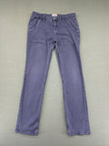 Baumwolle blue pants with adjustable waistband, classic zip fly, and front pockets.