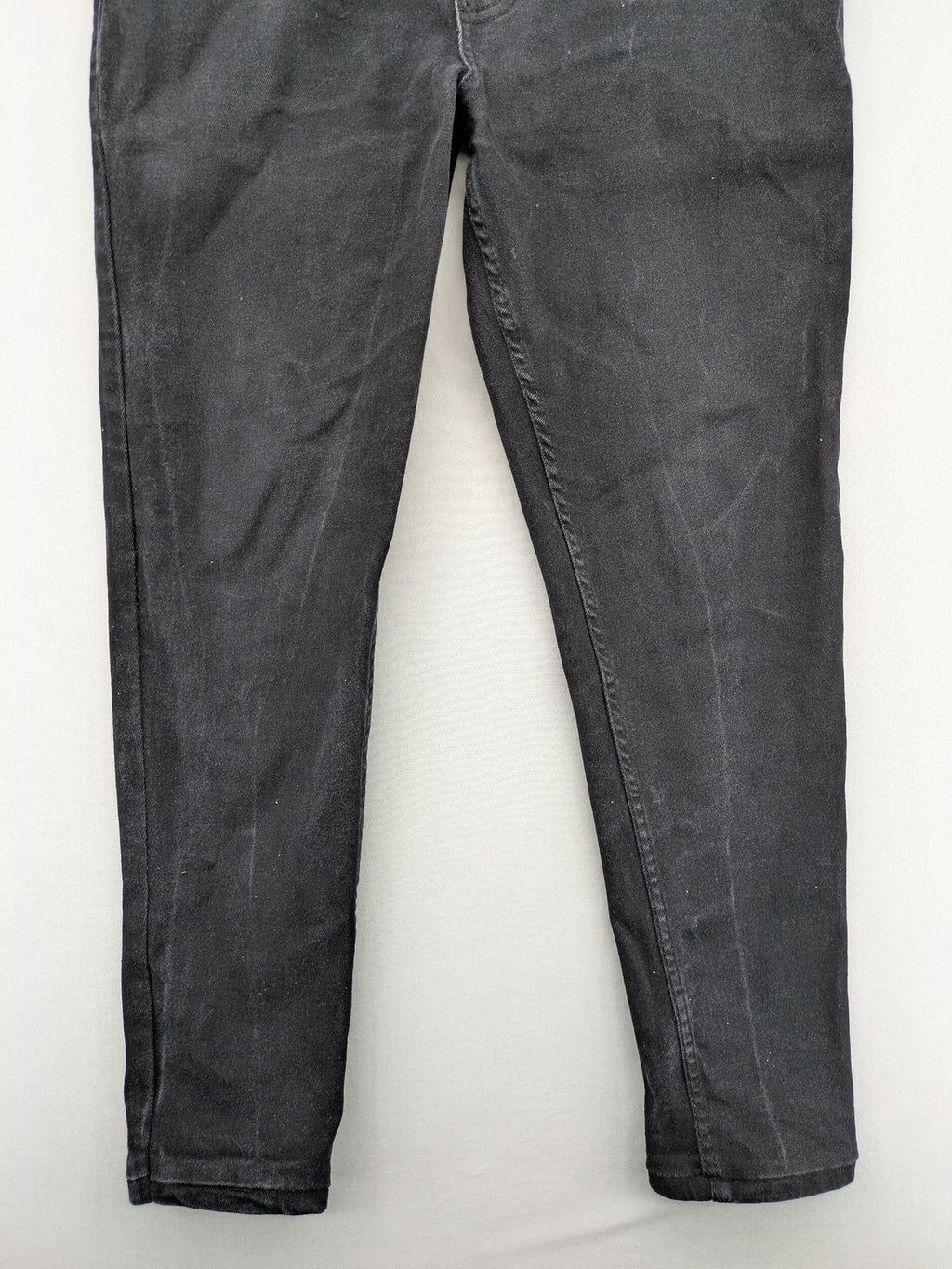 Captiva Jeans black straight jeans, classic five-pocket style, button fly, washed denim.