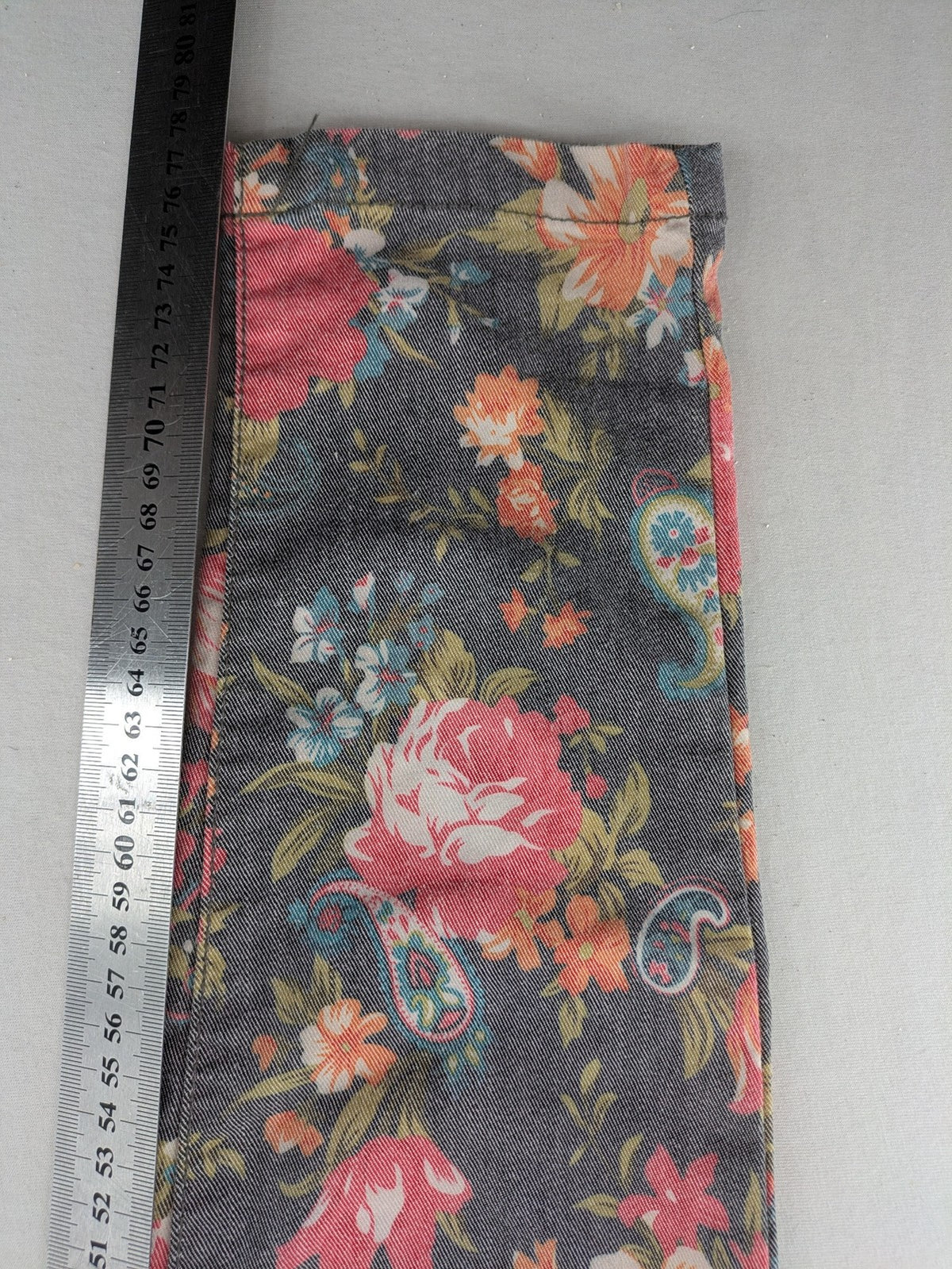 ONLY blue straight jeans with vibrant floral and paisley print on denim fabric.