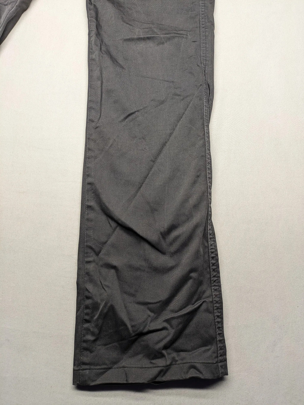 Tommy Hilfiger grey chino pants flat front straight leg subtle logo detail