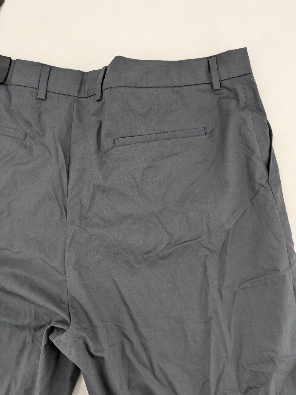C&A pink pants regular fit with tag, versatile for business and leisure.