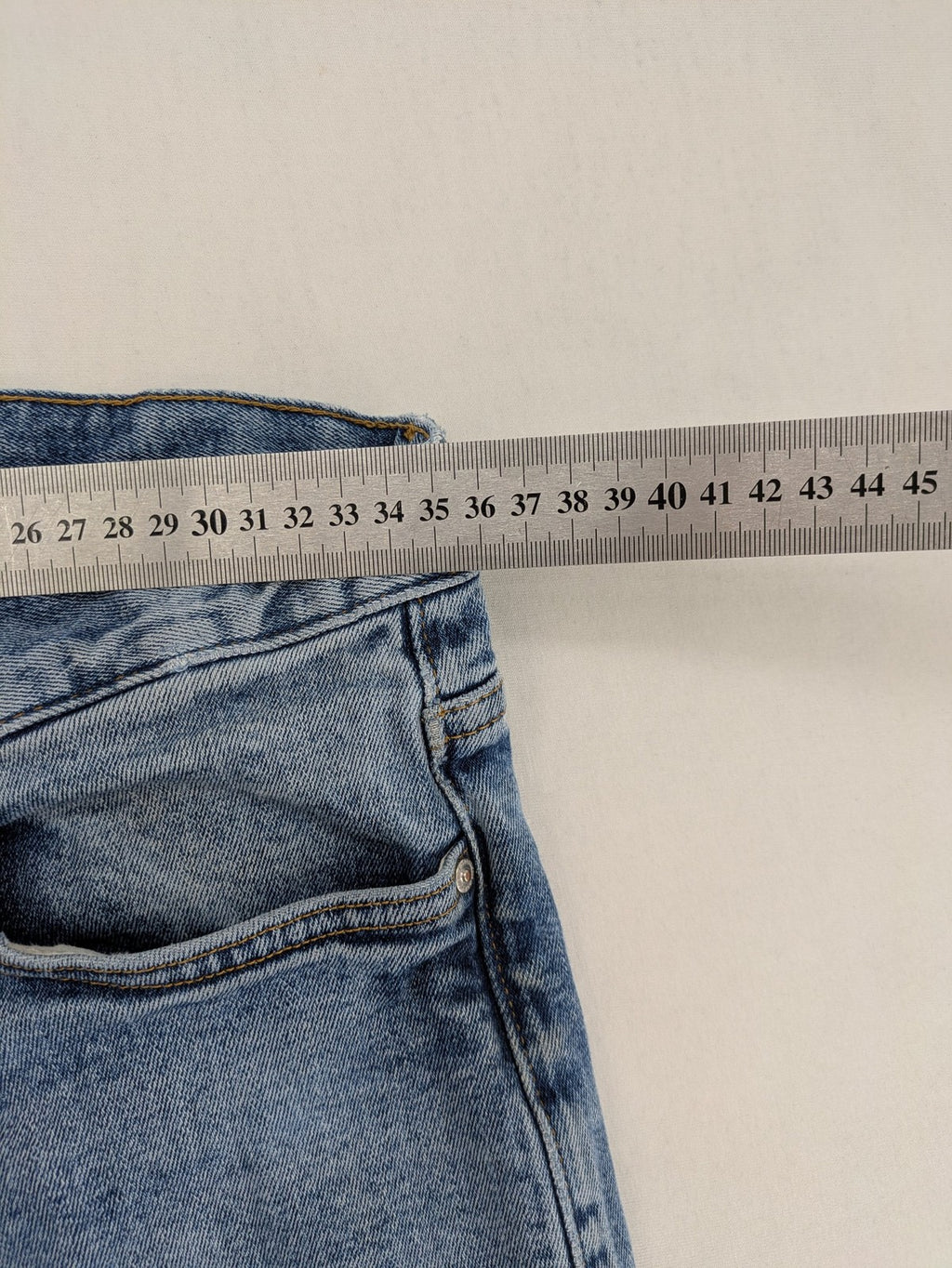 H&M blue skinny fit jeans classic 5-pocket design medium wash stretch denim