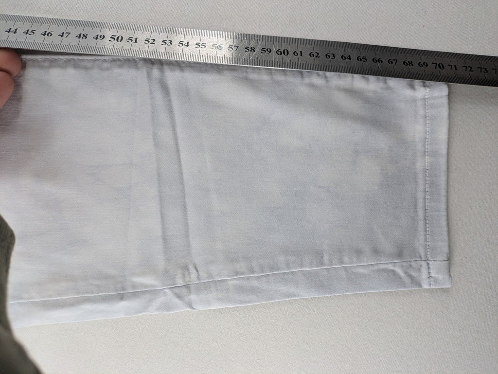 Yelly&Co blue and white batik pants with button fly, made from soft stretch fabric.
