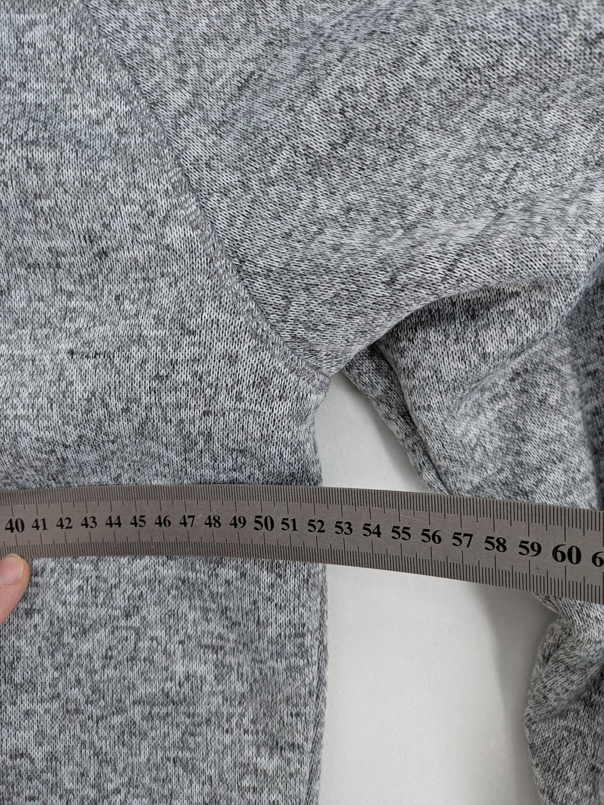 Angelo Litrico grey hoodie with teddy fleece lining, adjustable hood, and retro ski patch.