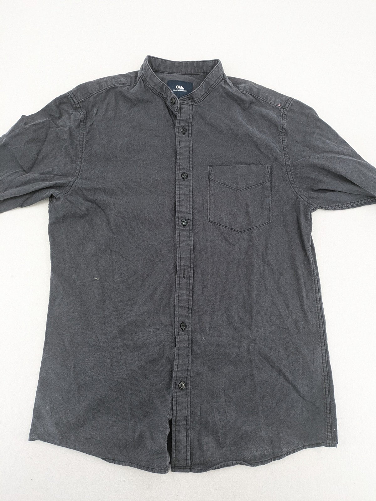 Clockhouse grey long-sleeve shirt with stand-up collar and chest pocket, 100% cotton.