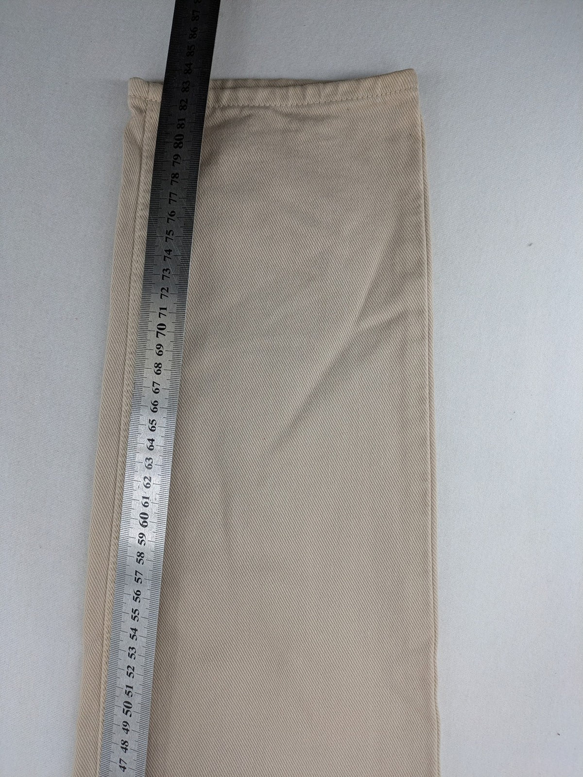 Edwin straight jeans beige 5-pocket design made from durable cotton