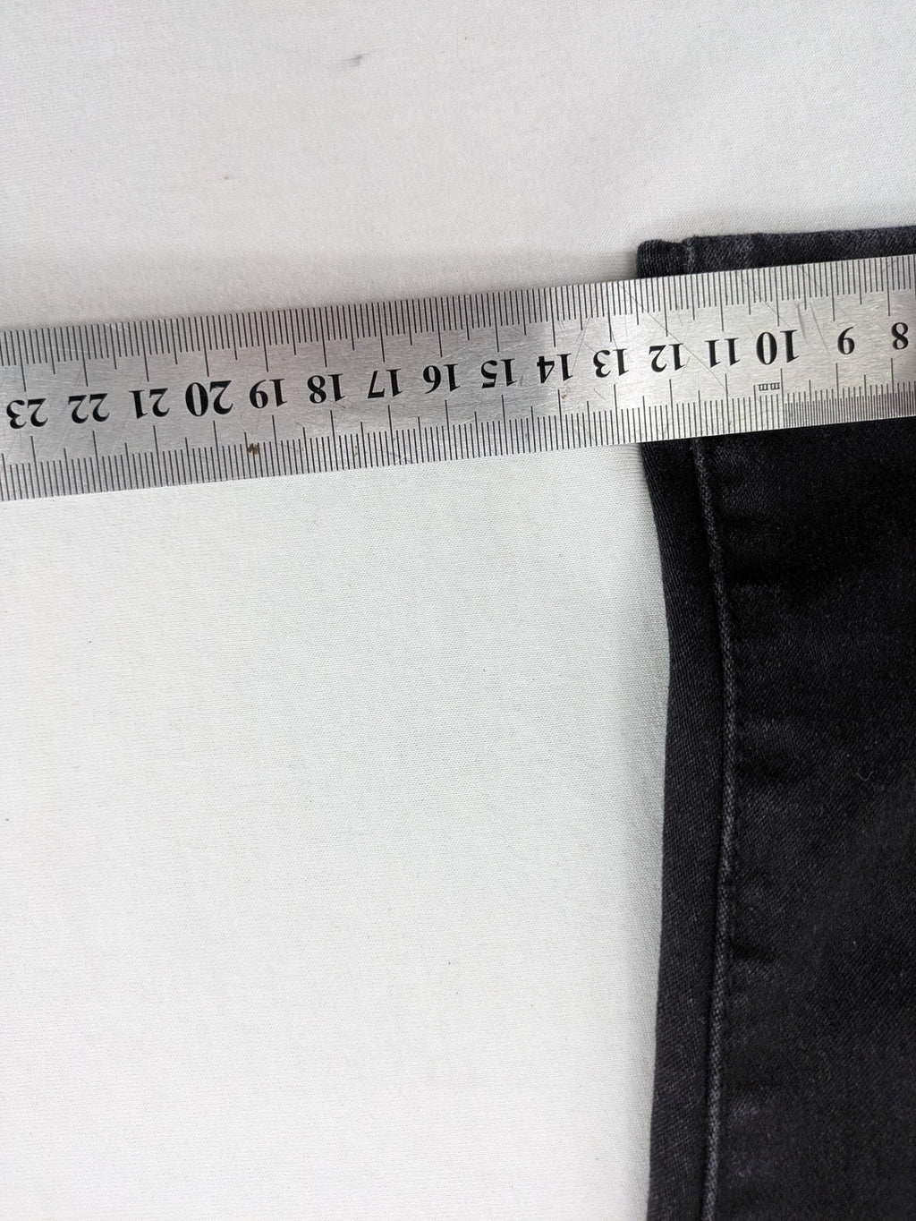 Primark grey skinny jeans 5-pocket style with logo and stretch cotton blend material.