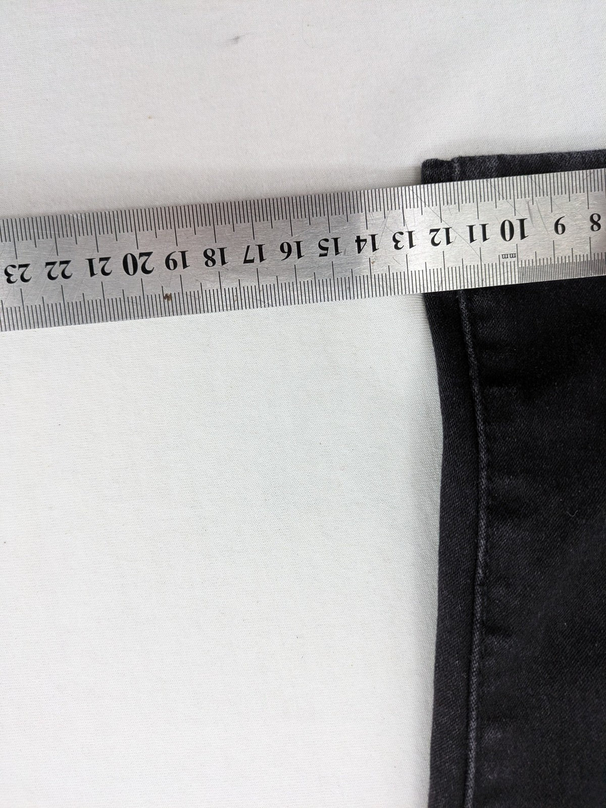 Primark grey skinny jeans 5-pocket style with logo and stretch cotton blend material.