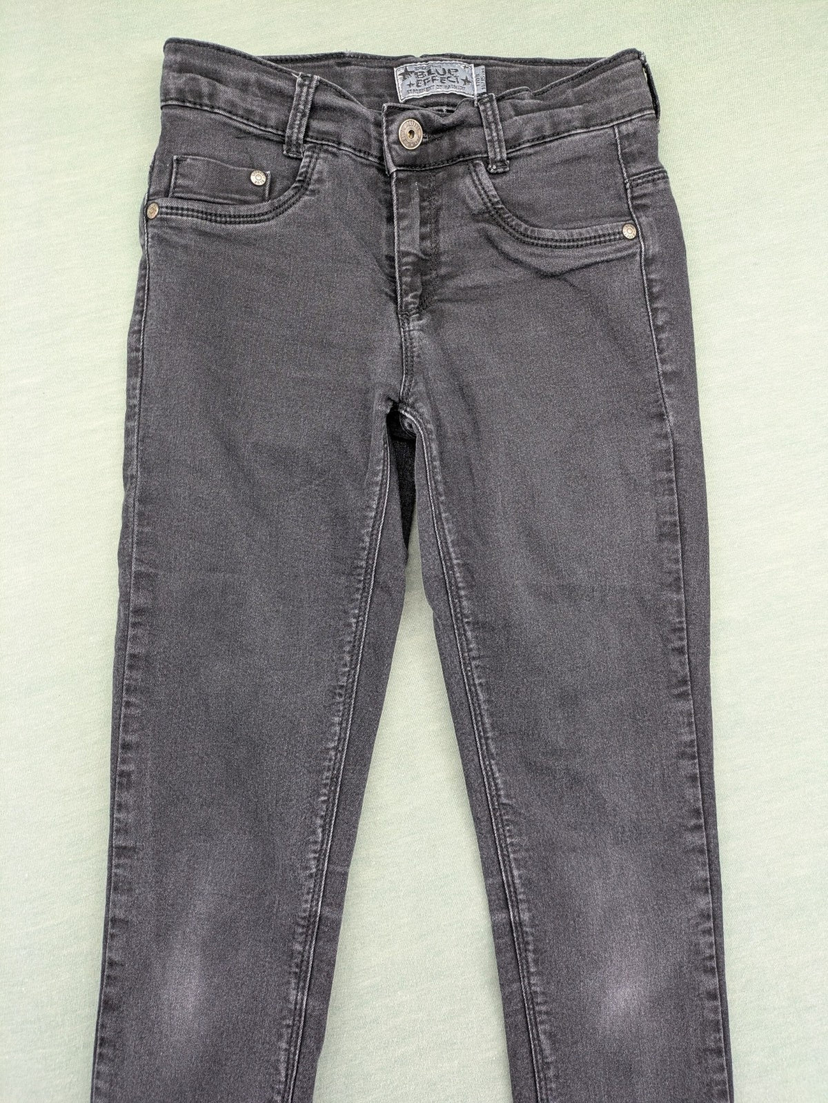 Blue Effect blue straight jeans with adjustable waistband and classic 5-pocket style.
