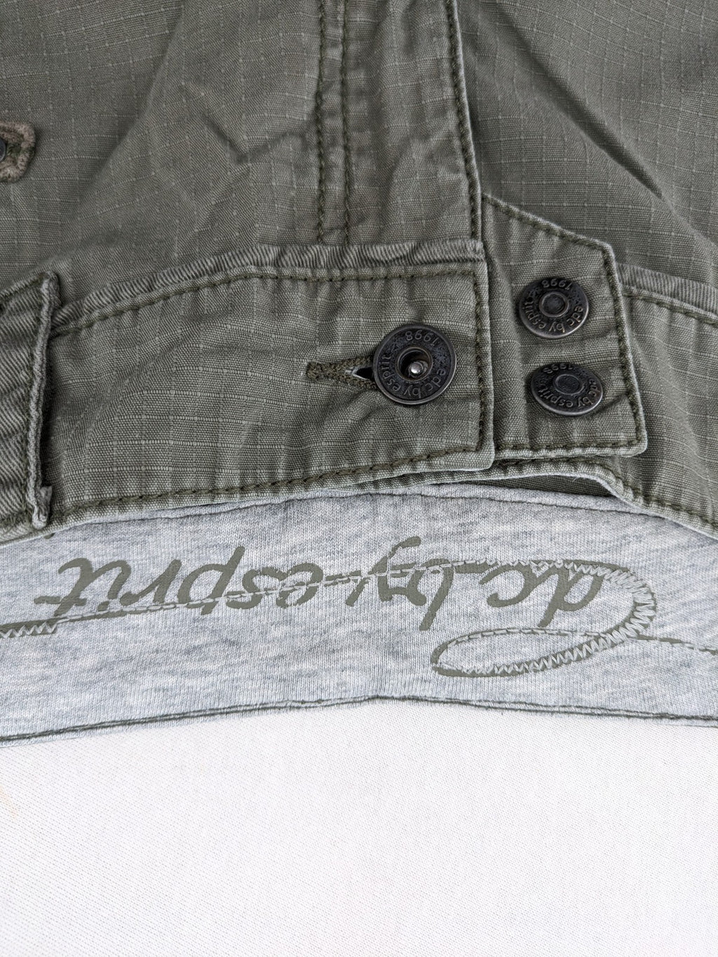 edc by Esprit khaki cargo pants ripstop fabric with multiple pockets and button fly