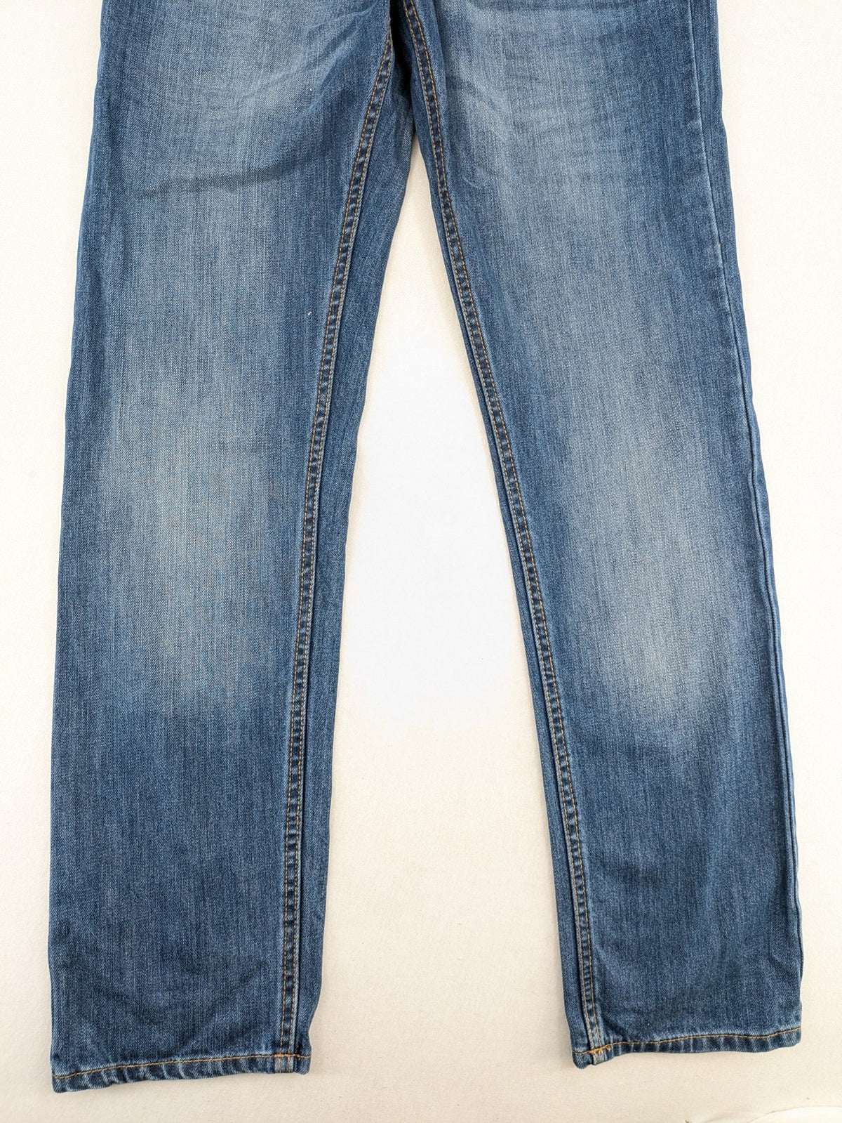 Royal Class blue straight jeans 5-pocket design, medium wash, made from organic cotton.