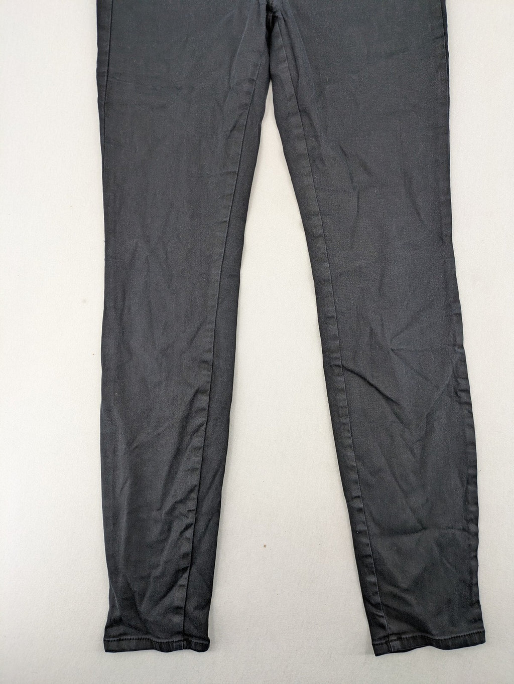 Massimo Dutti grey skinny fit jeans with coated finish and sleek silhouette.