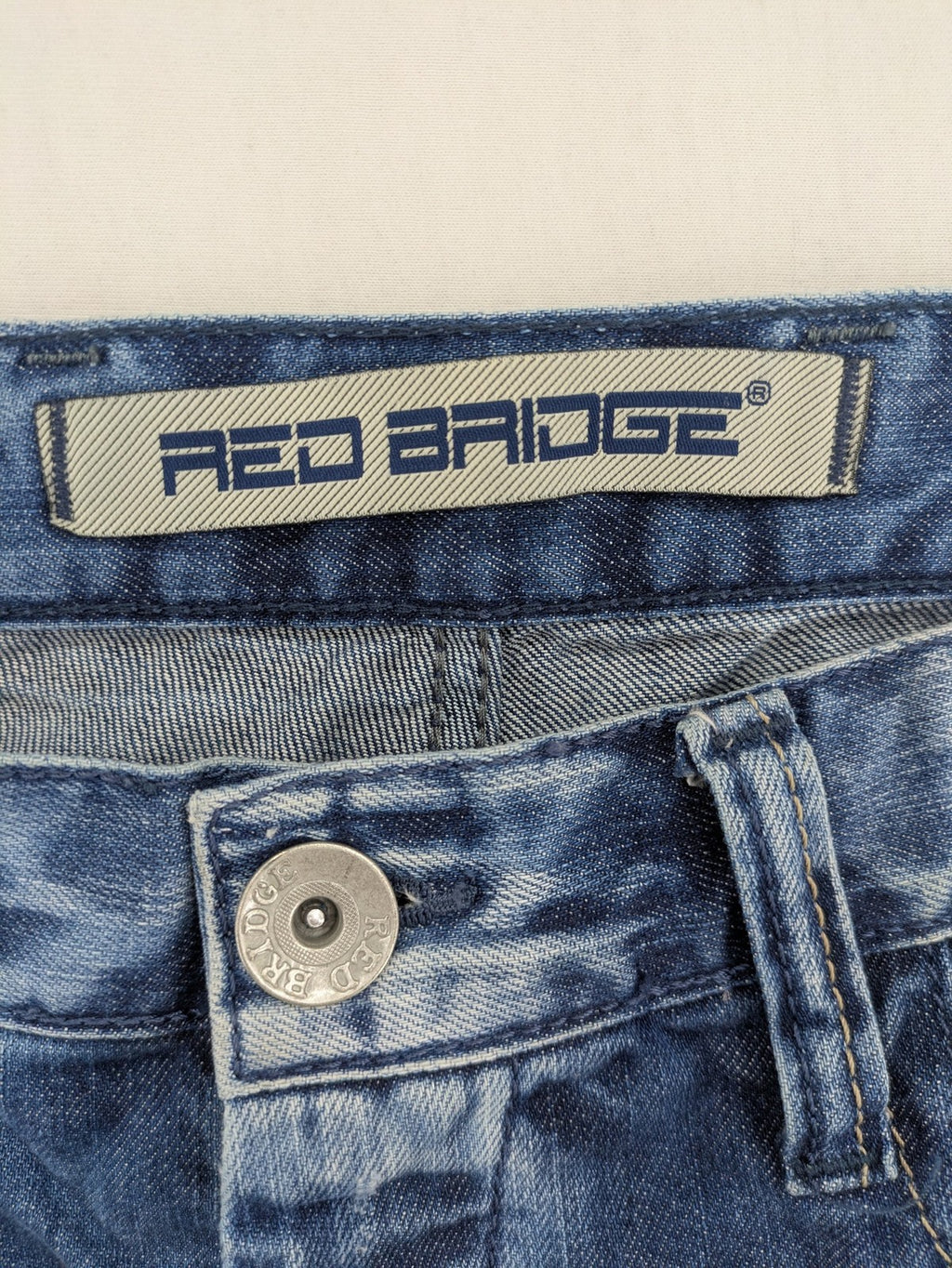 Red Bridge blue straight jeans distressed ripped design button fly five-pocket style
