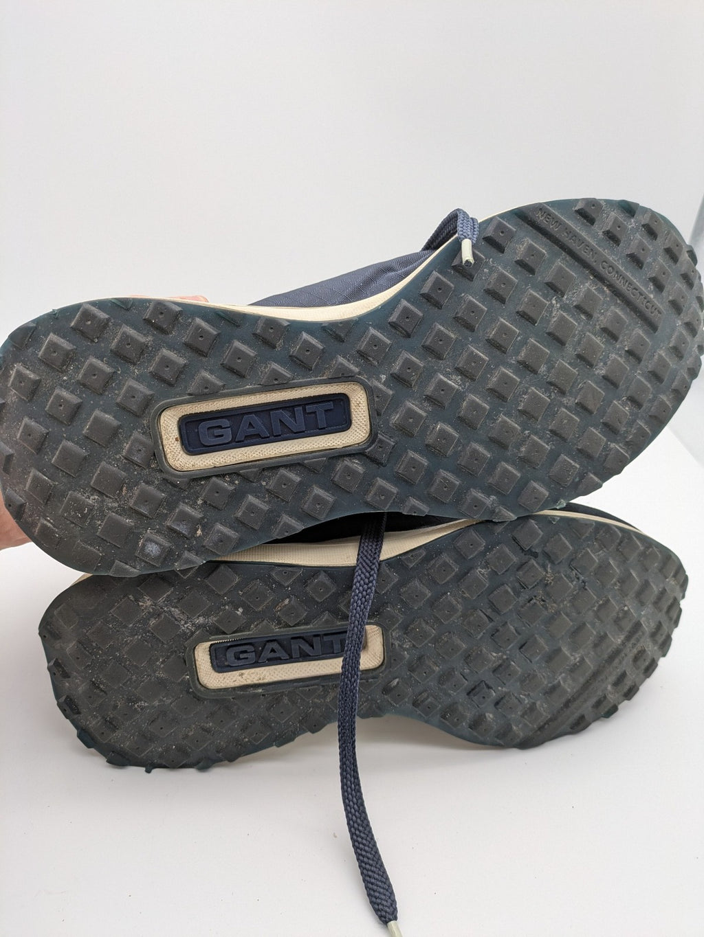 GANT navy sneaker Ketoon 7A suede and textile, subtle branding, sporty design.