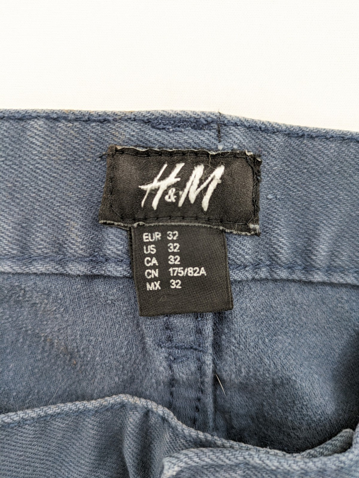 H&M skinny fit jeans blue classic 5-pocket design stretch denim material