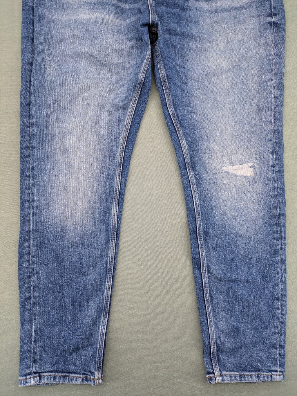 Pull&Bear blue straight jeans with distressed details and classic 5-pocket design.