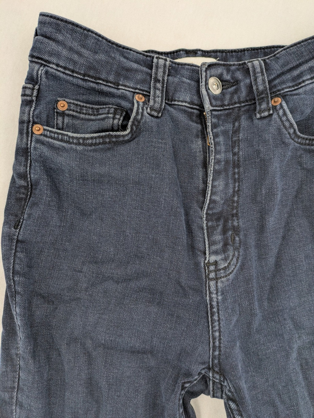 H&M blue skinny jeans high waist with classic 5-pocket design and stretch denim.
