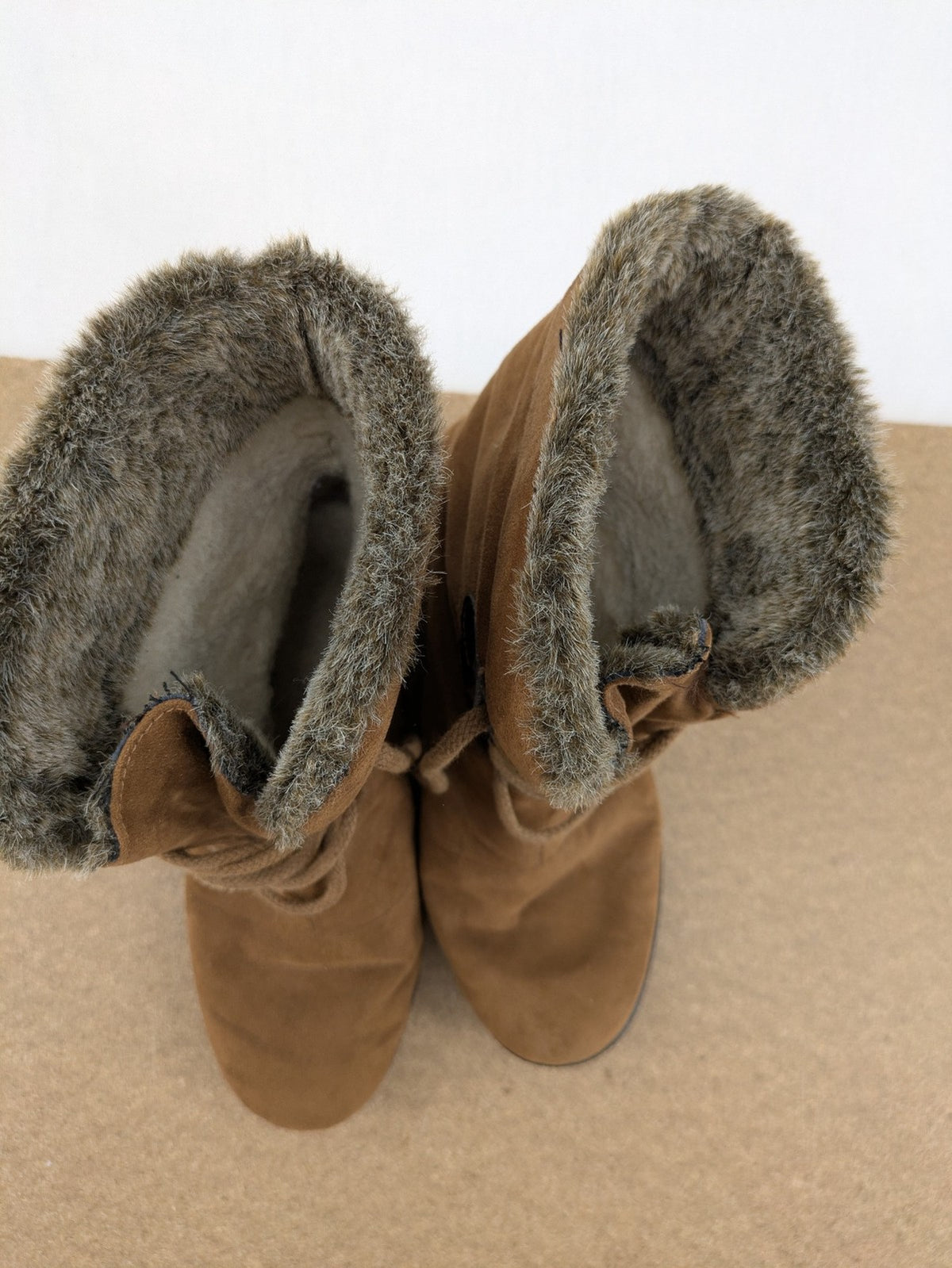 Rohde brown winter boots faux suede wool lining classic lace-up design