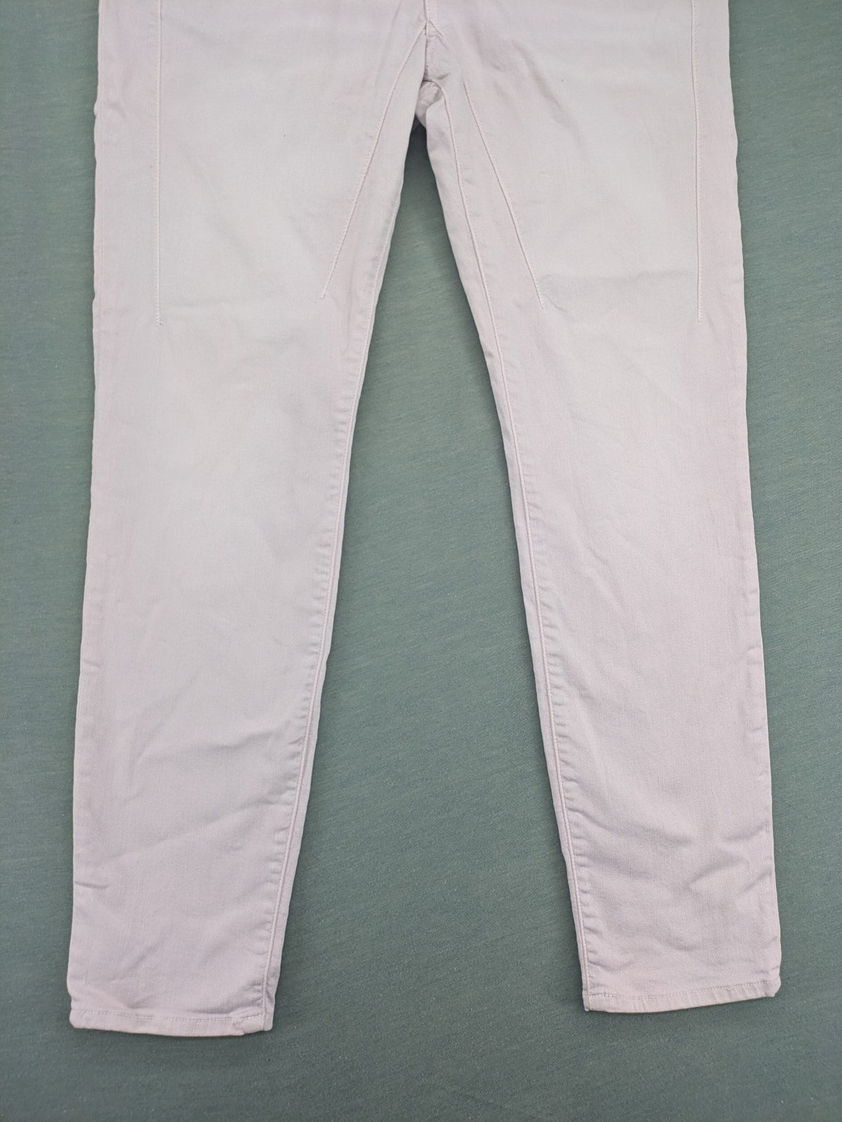 Herrlicher pink straight jeans slim fit with button fly and classic 5-pocket style.