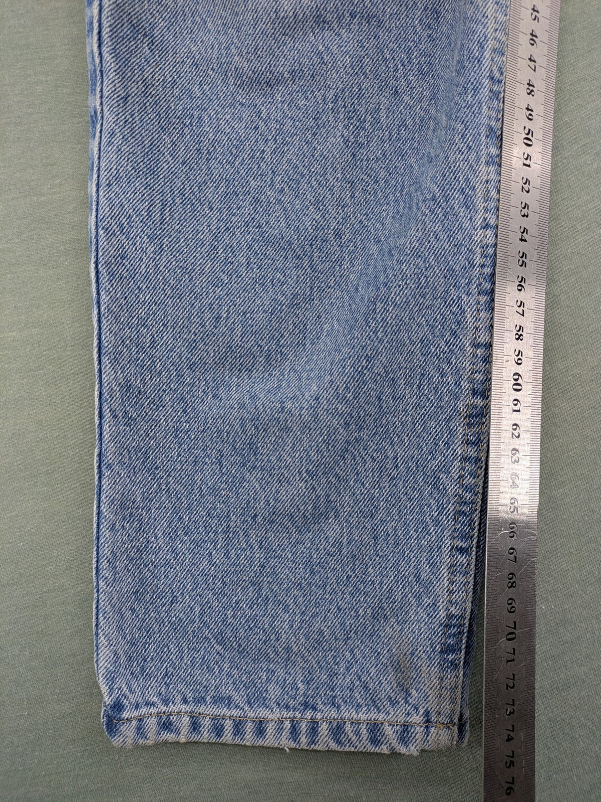 H.I.S blue mom jeans high waist vintage denim with classic 90s wash and straight cut.