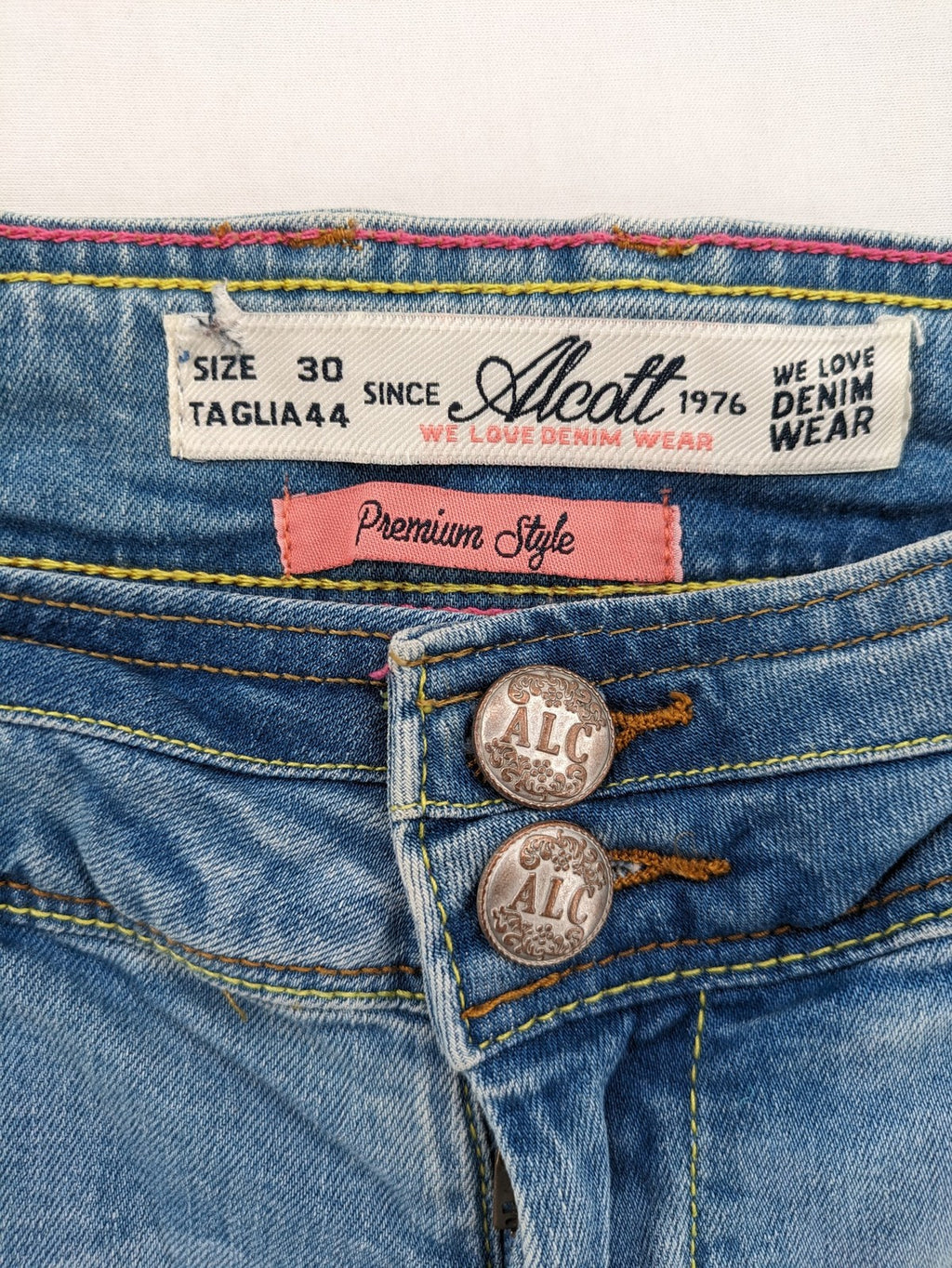 alcott blue skinny fit jeans with faded wash and classic five-pocket style