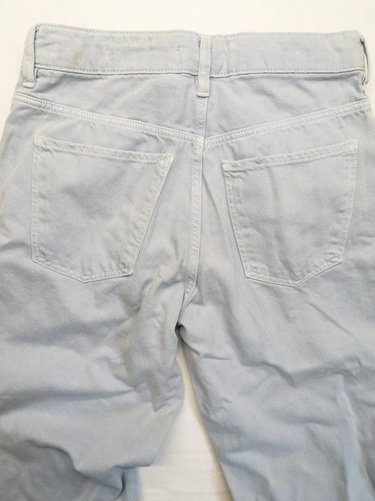 Esprit blue mom fit jeans high waist with classic 5-pocket design and logo.
