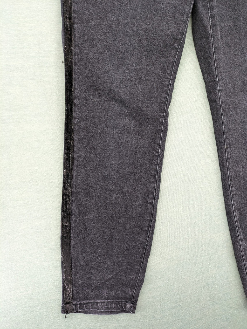 ROCK YOUR CURVES black tapered jeans with grey velvet side stripes and faded wash.