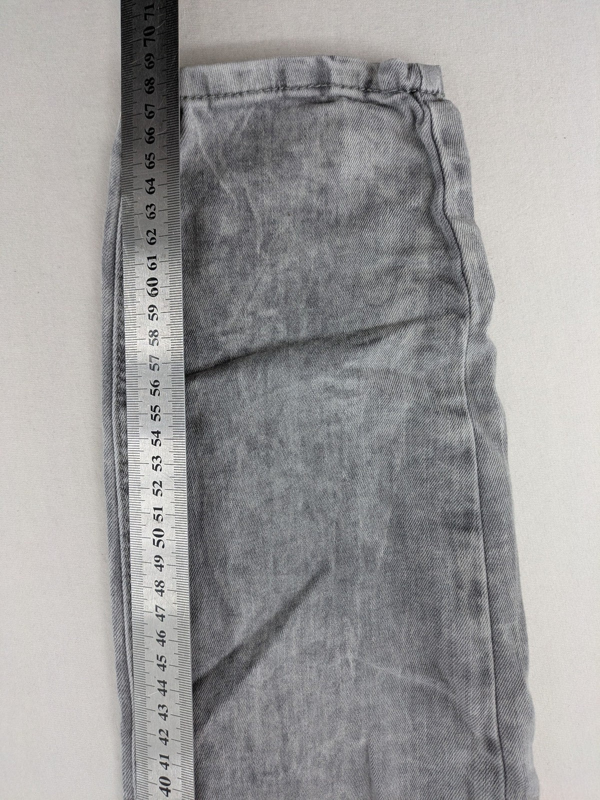 Street One grey straight jeans with button fly, used look, slim fit, cotton blend.