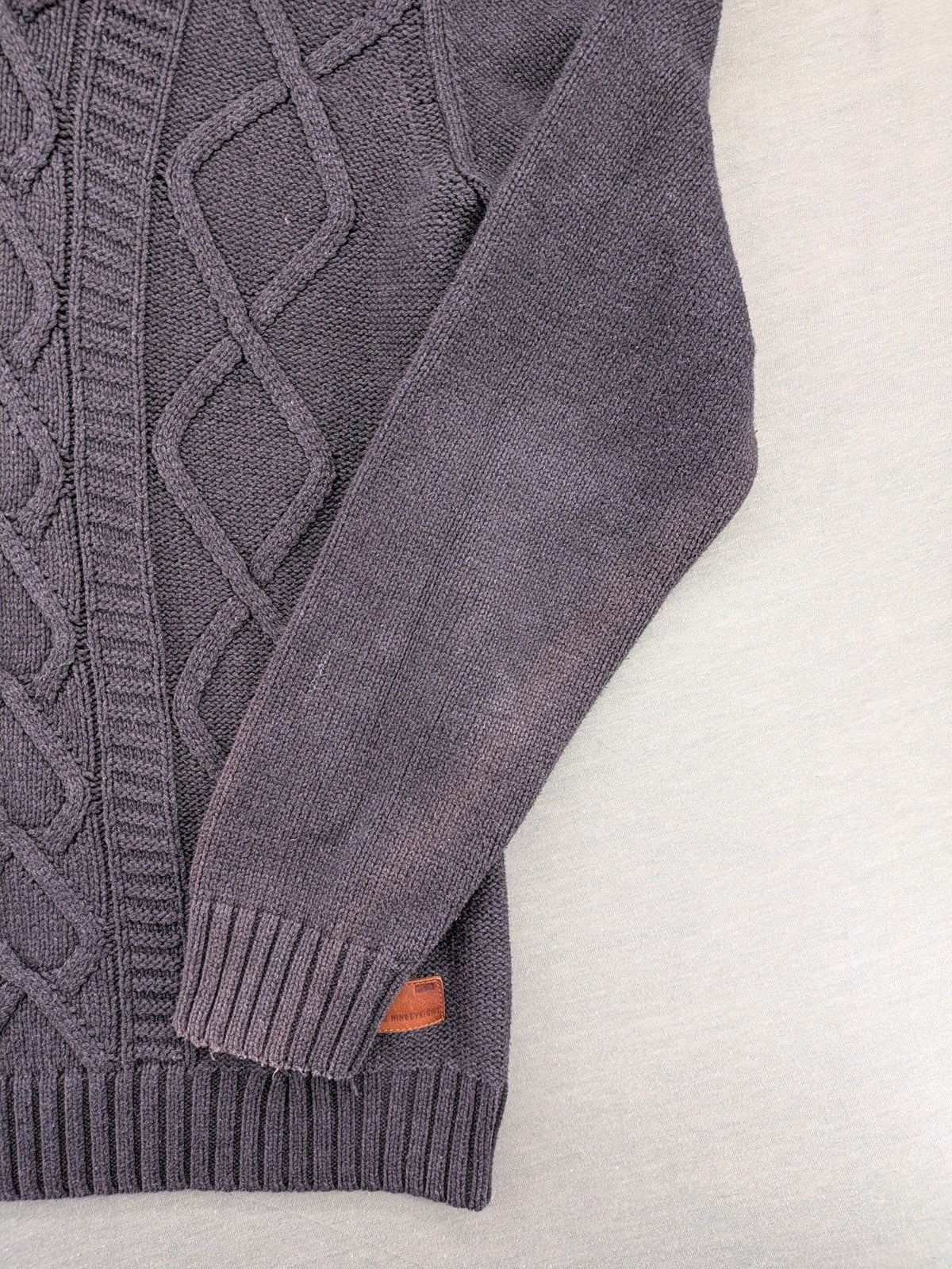 IZAC grey turtle neck jumper with cable knit pattern and used look finish.