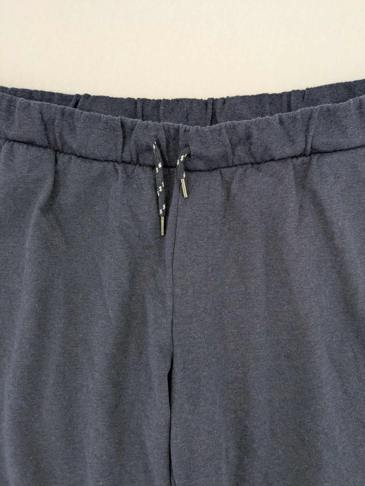 Livergy blue sweatshorts with embroidered "Blue Water Champion" logo and adjustable drawstring.