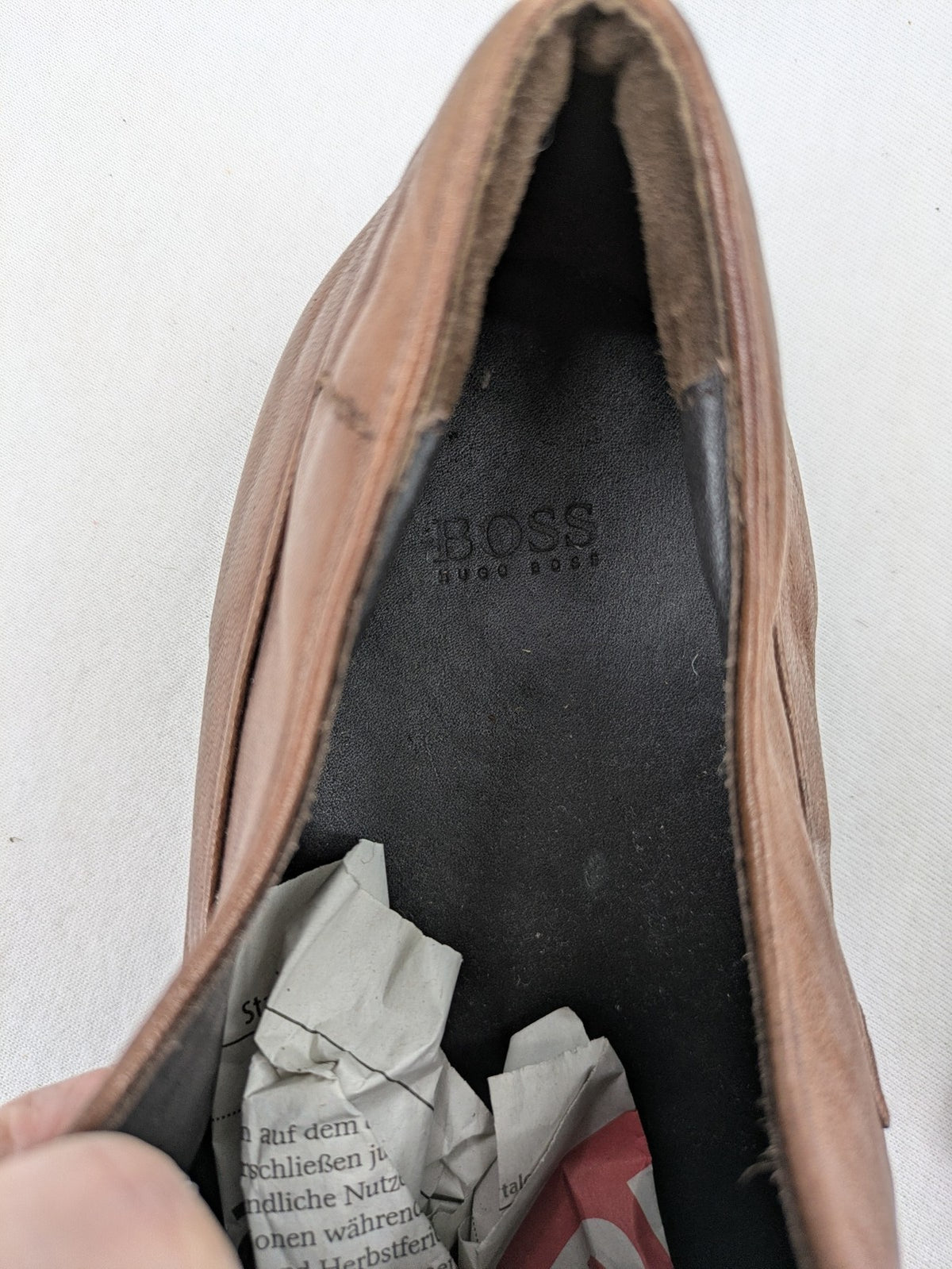 BOSS Hugo Boss brown deck shoes genuine leather classic design made in Italy.