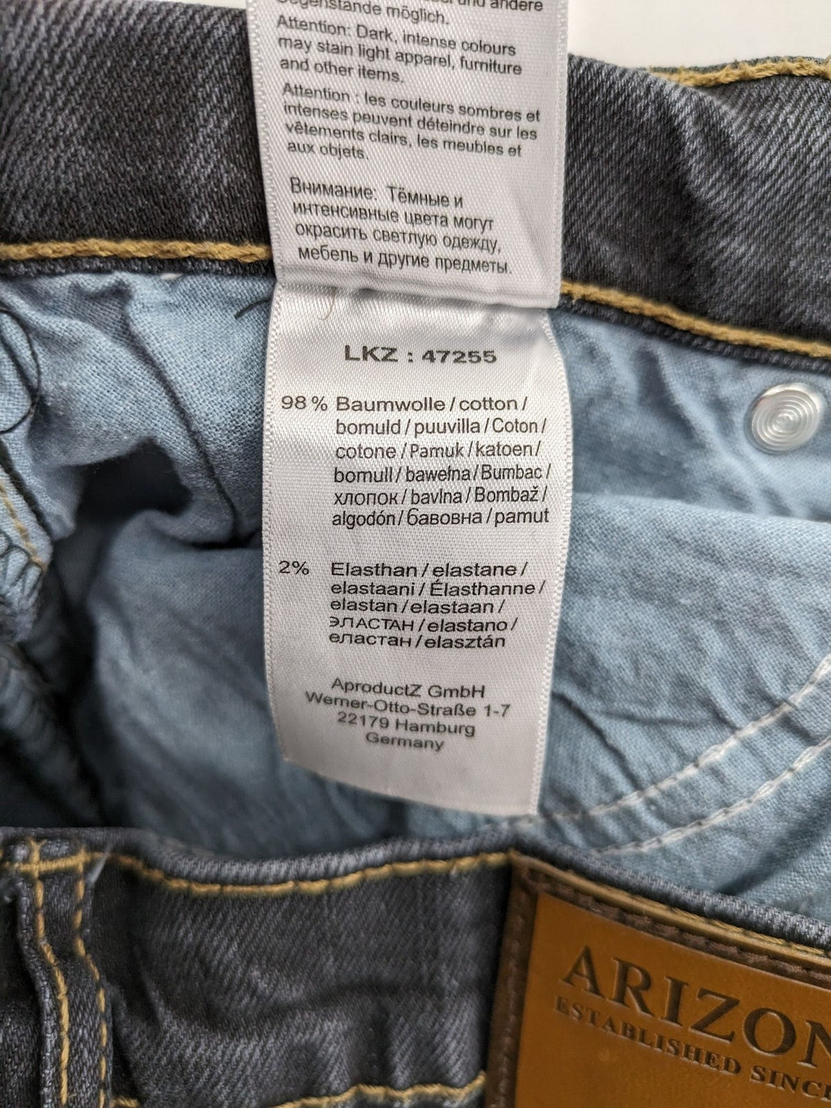 Arizona straight jeans blue with classic 5-pocket design and comfortable stretch fabric.