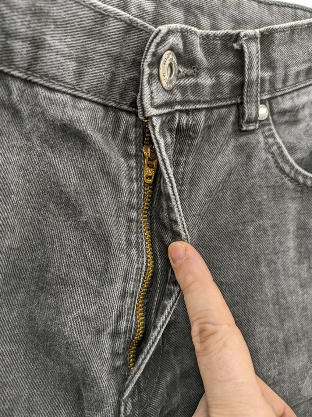 Manguun straight jeans black grey washed denim 5-pocket design regular fit