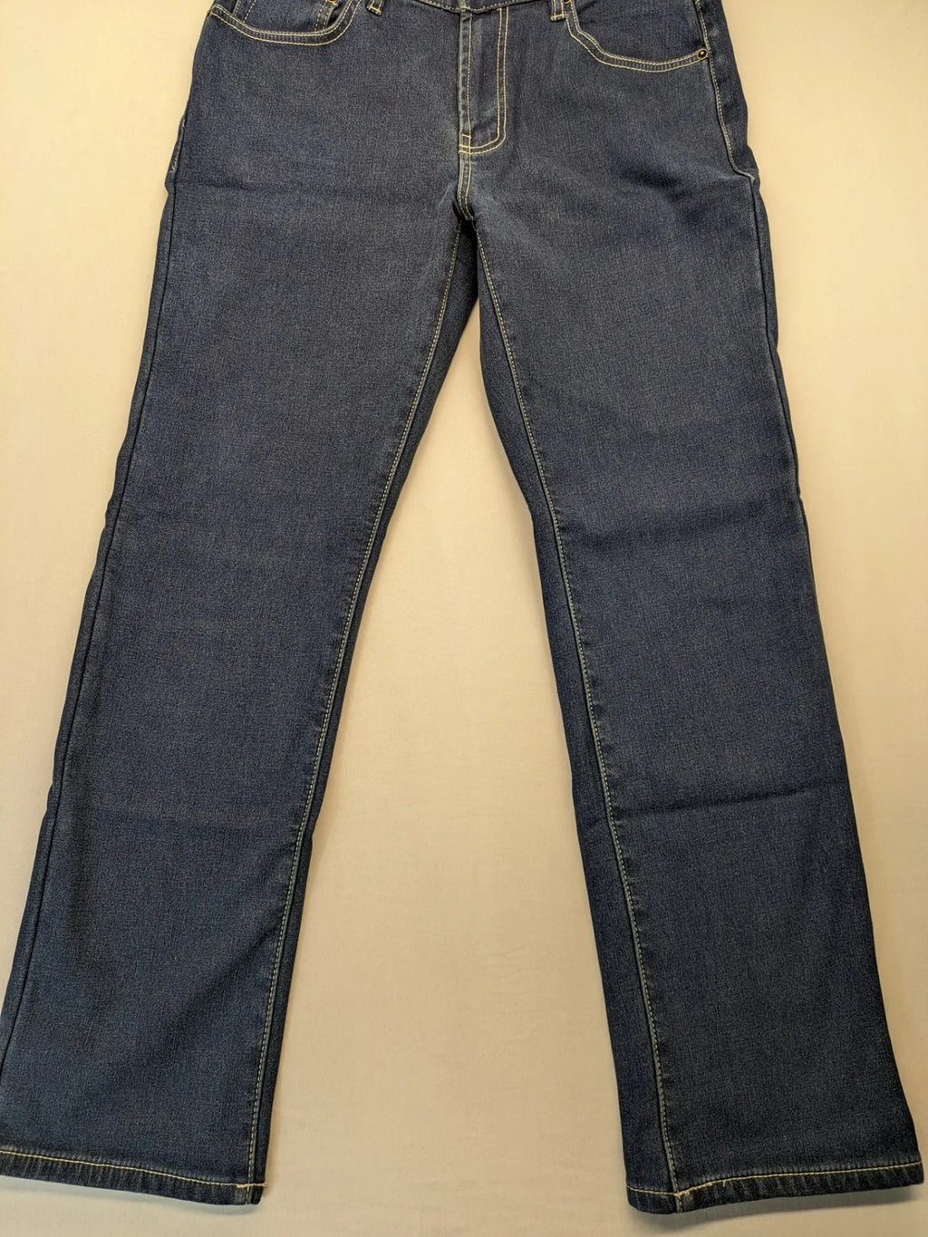 Eagle N°7 blue straight jeans with five-pocket design and soft thermal lining.