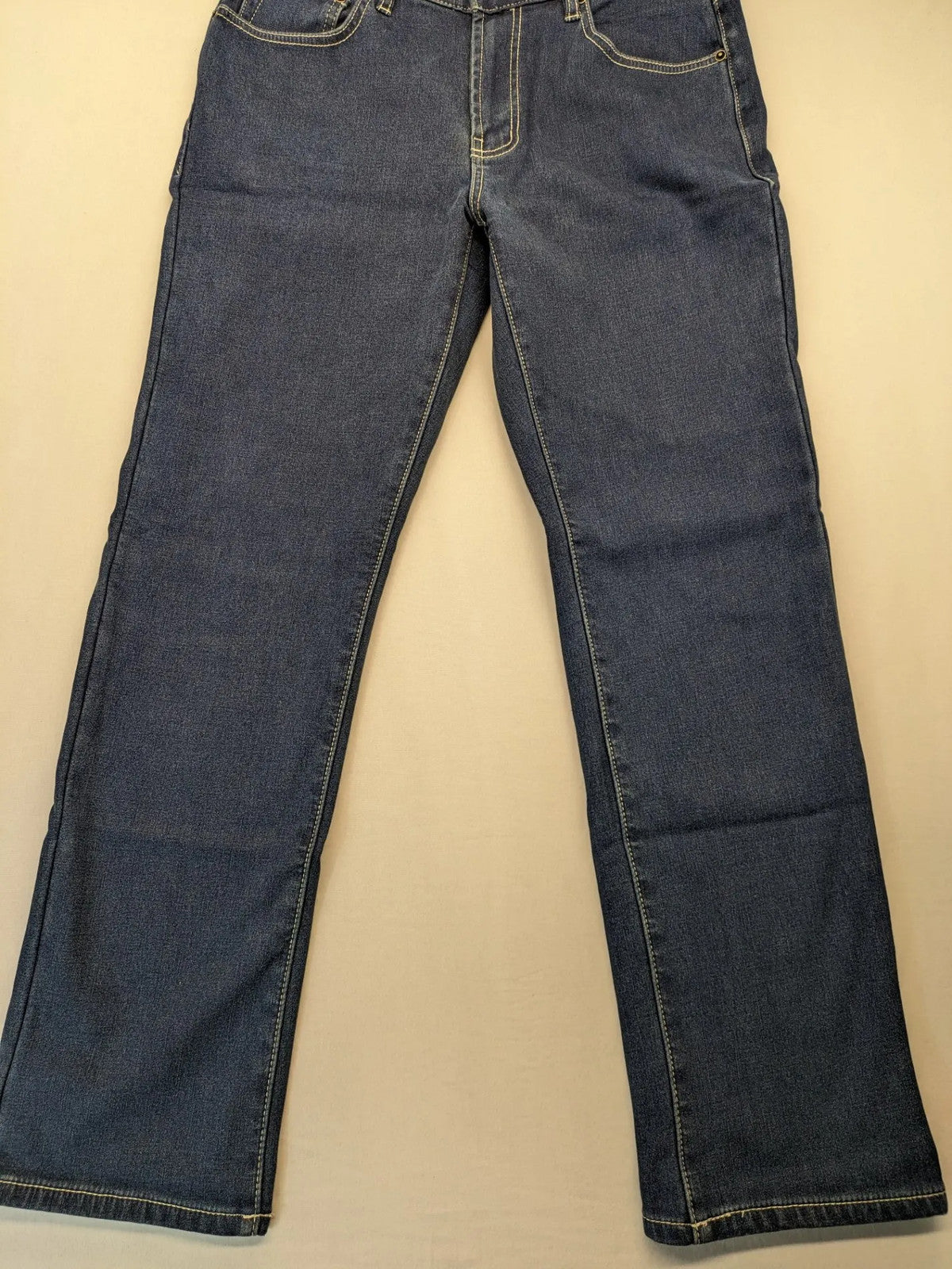 Eagle N°7 blue straight jeans with five-pocket design and soft thermal lining.