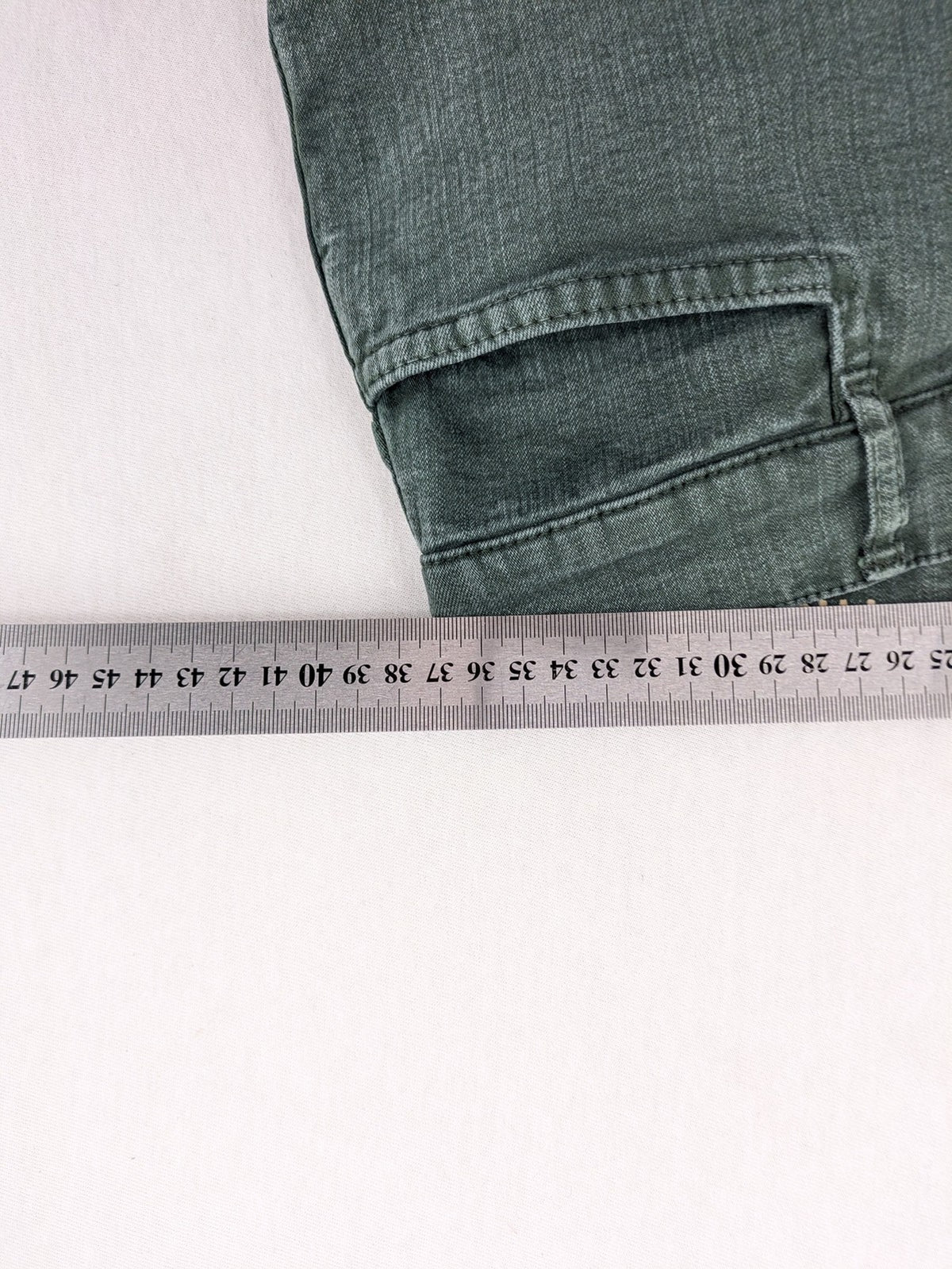 Zerres straight jeans dark green classic 5-pocket style with button and zipper closure.