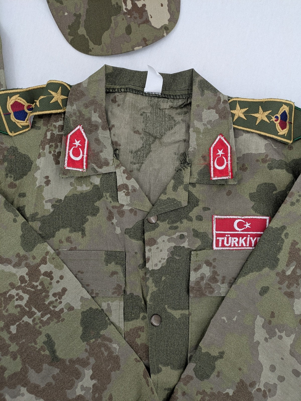 CAMOUFLAGE military uniform multi camouflage pattern with Türkiye patches and Komando embroidery.