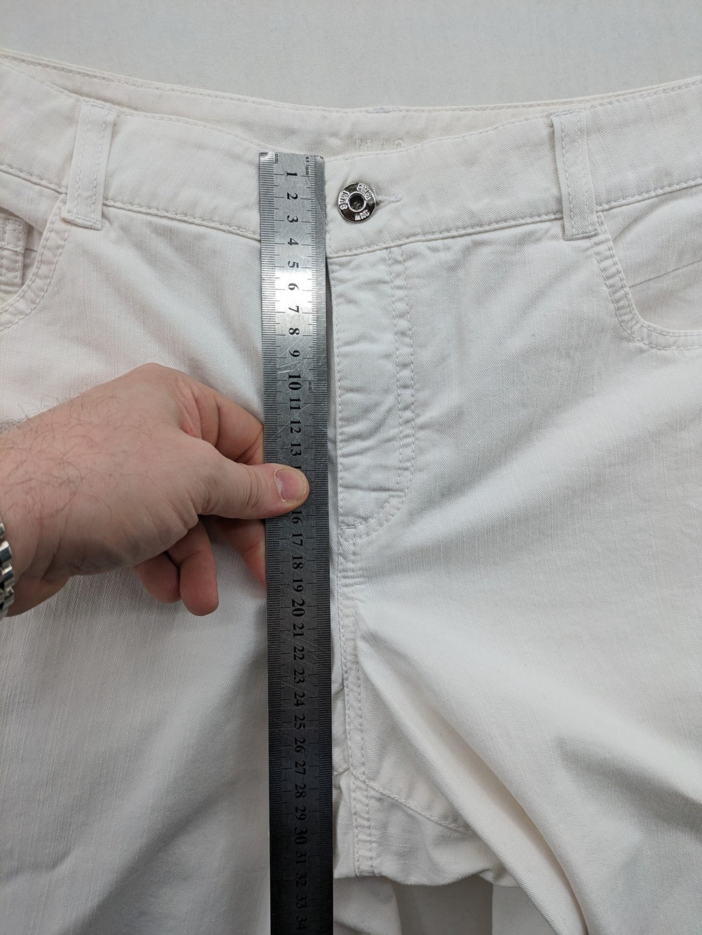 Mac Jeans white straight jeans cotton stretch with logo and modern fit.