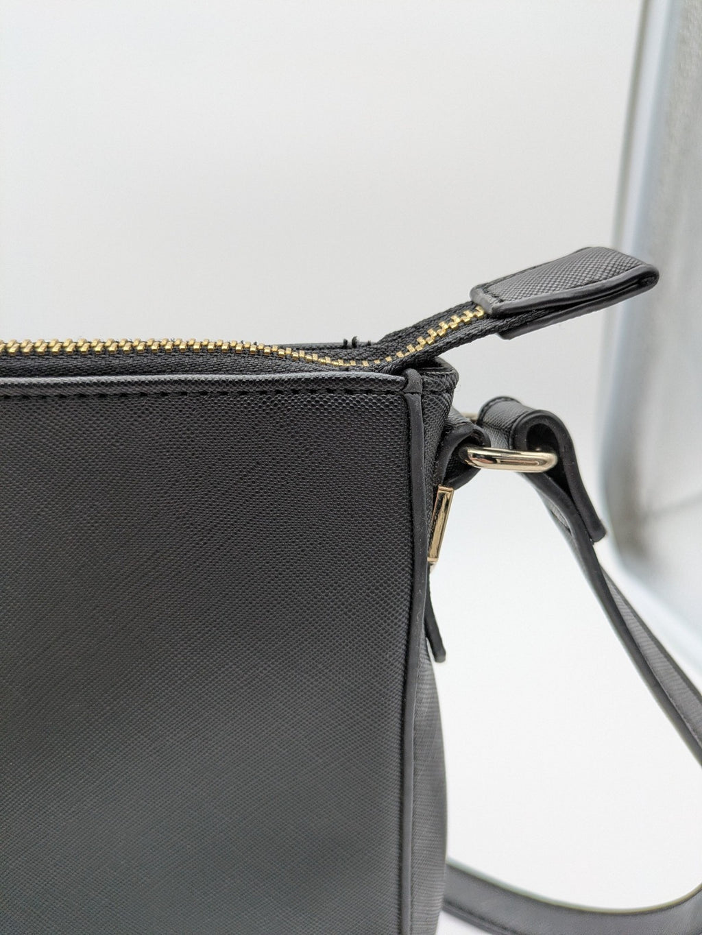 Mario Valentino messenger bag black saffiano texture gold logo hardware