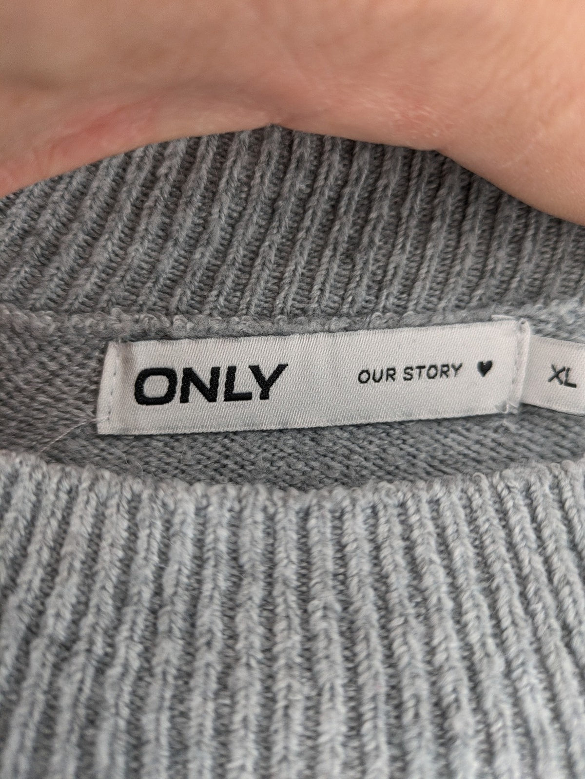 ONLY grey turtle neck jumper with raglan sleeves and classic round neckline.