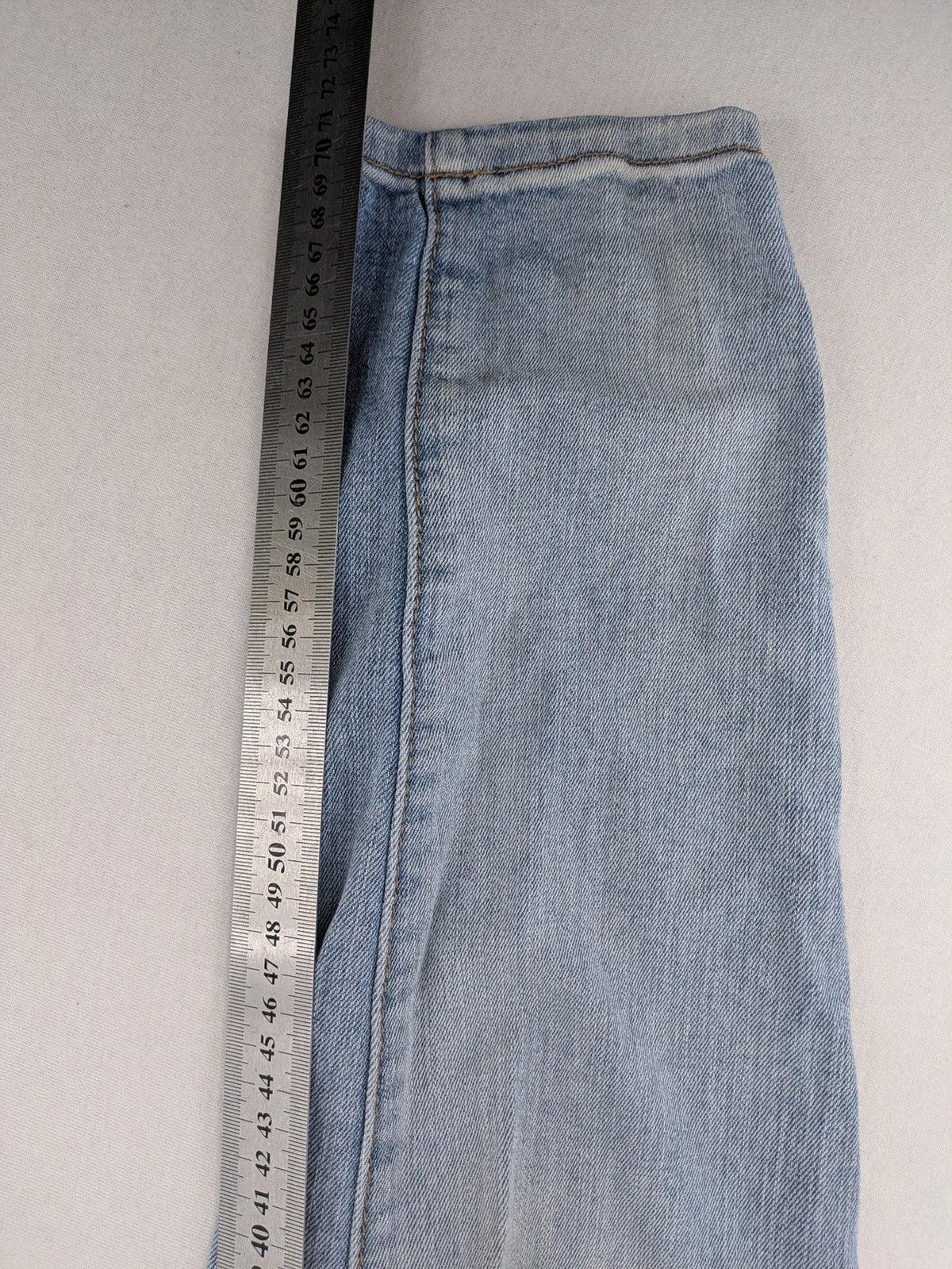 LASCANA blue straight jeans stonewashed finish with double button closure and classic 5-pocket style.