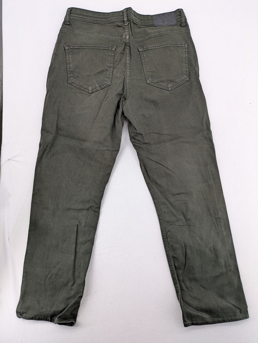 Denim & Co. green straight jeans 5-pocket design, cotton-stretch material.