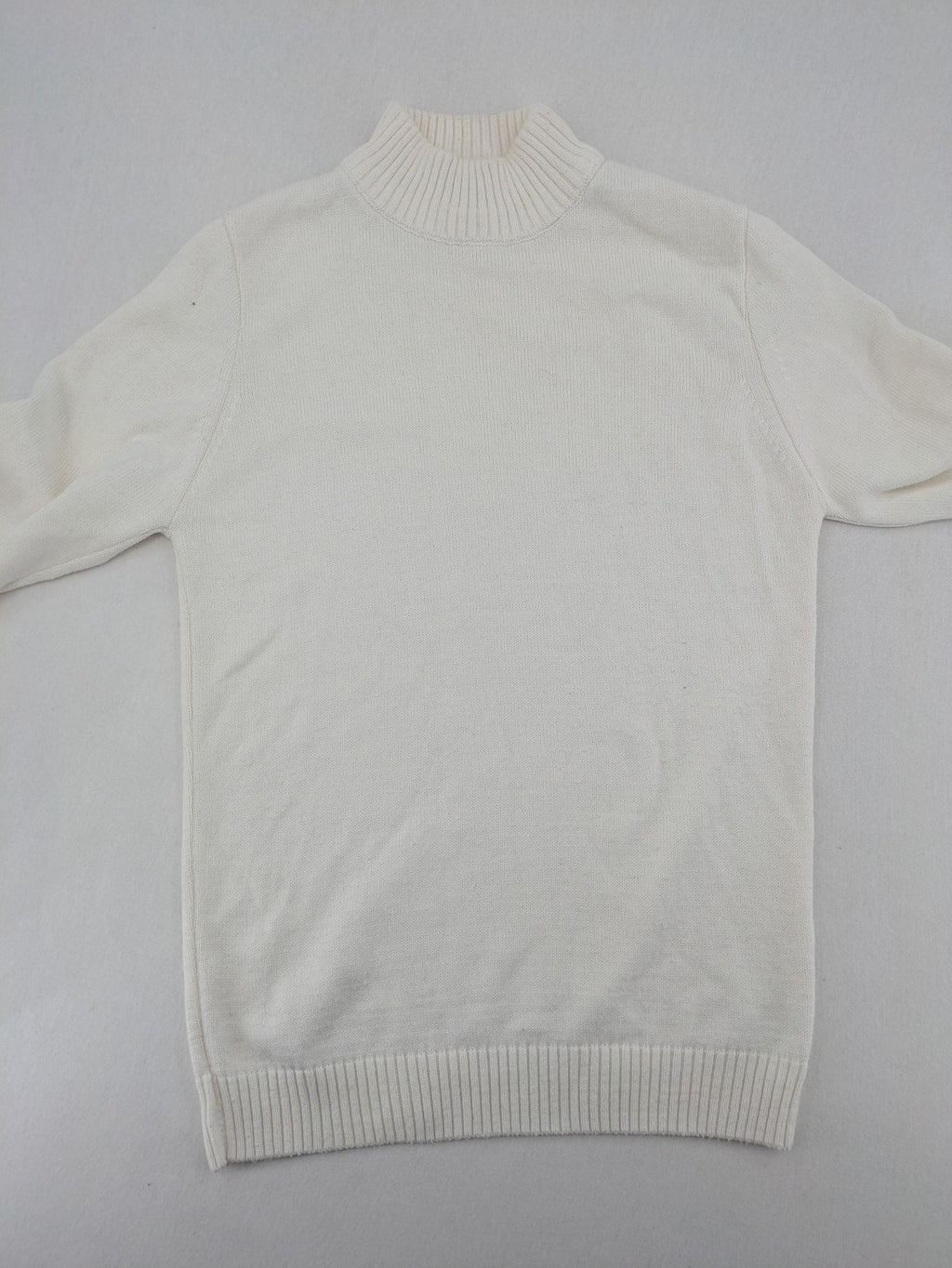 Parz Park white turtle neck jumper with ribbed collar and cuffs, soft acrylic material.